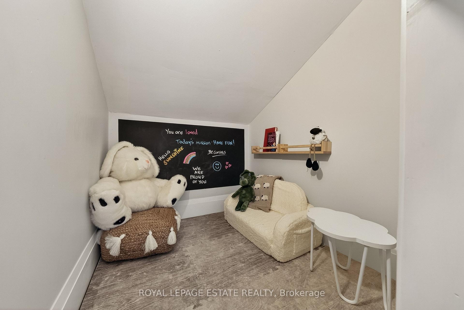Photo 30 of 148 Scarboro Crescent, Scarborough, Cliffcrest — HOMEH