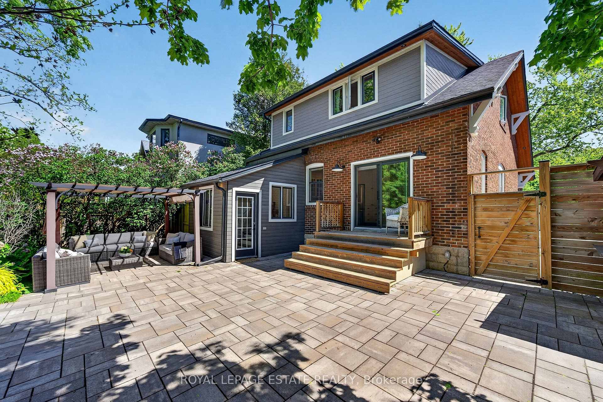 Photo 39 of 148 Scarboro Crescent, Scarborough, Cliffcrest — HOMEH