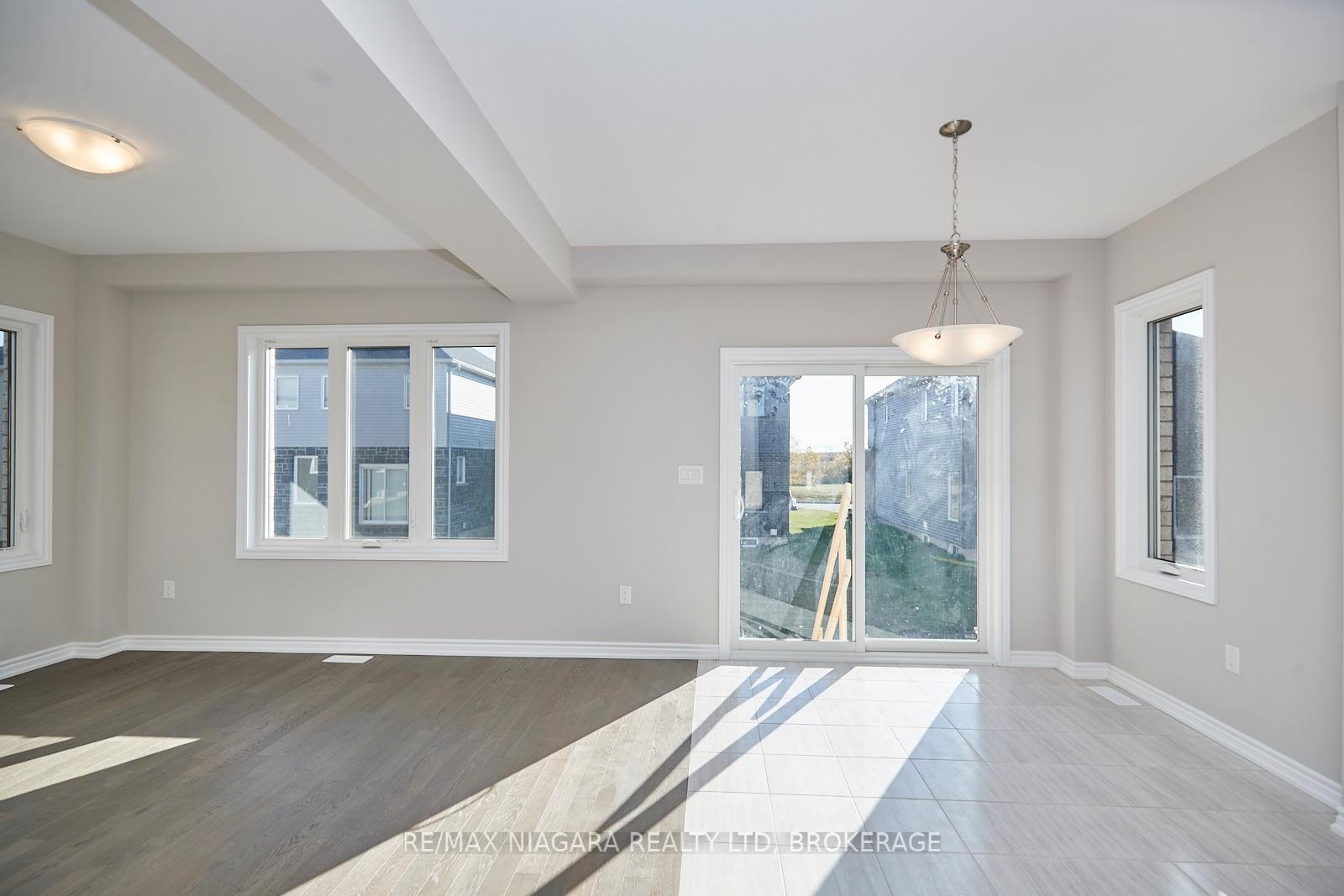 Photo 12 of 226 Bethune Avenue, Welland, Lincoln/Crowland — HOMEH