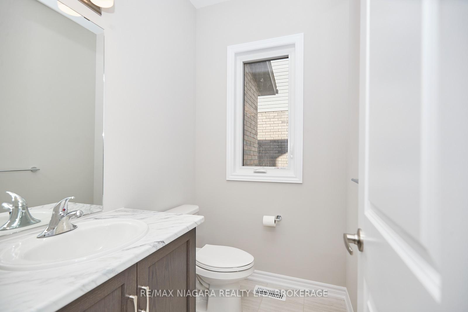 Photo 14 of 226 Bethune Avenue, Welland, Lincoln/Crowland — HOMEH