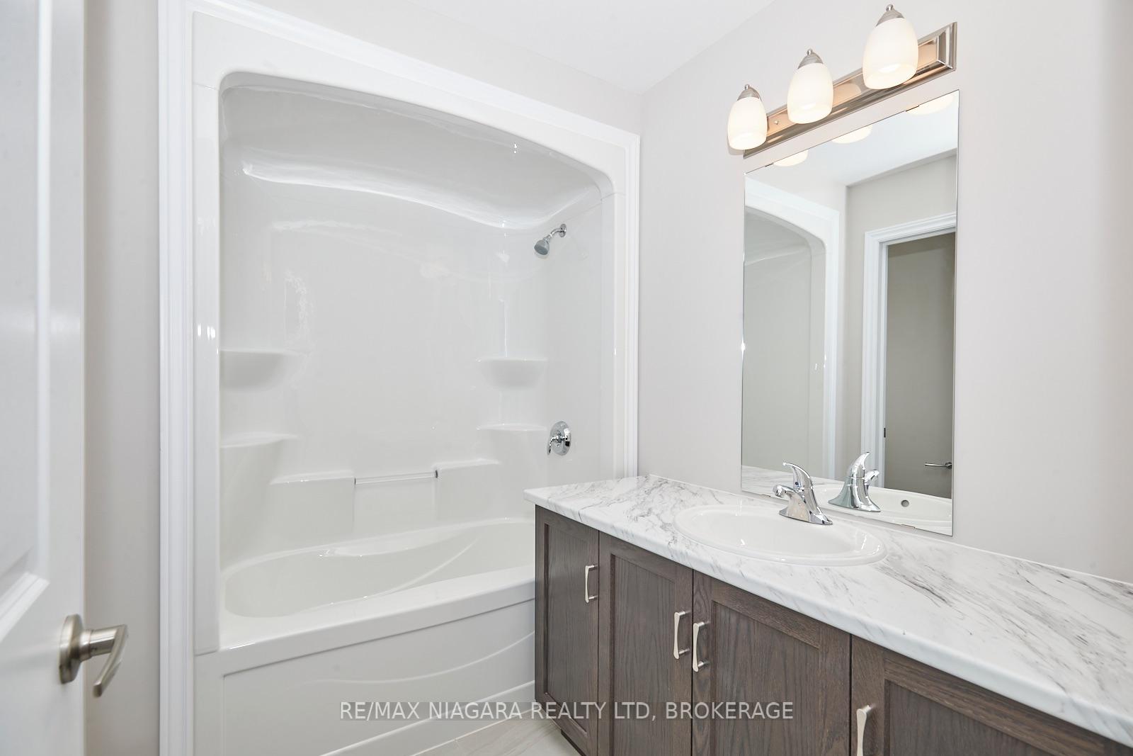 Photo 25 of 226 Bethune Avenue, Welland, Lincoln/Crowland — HOMEH