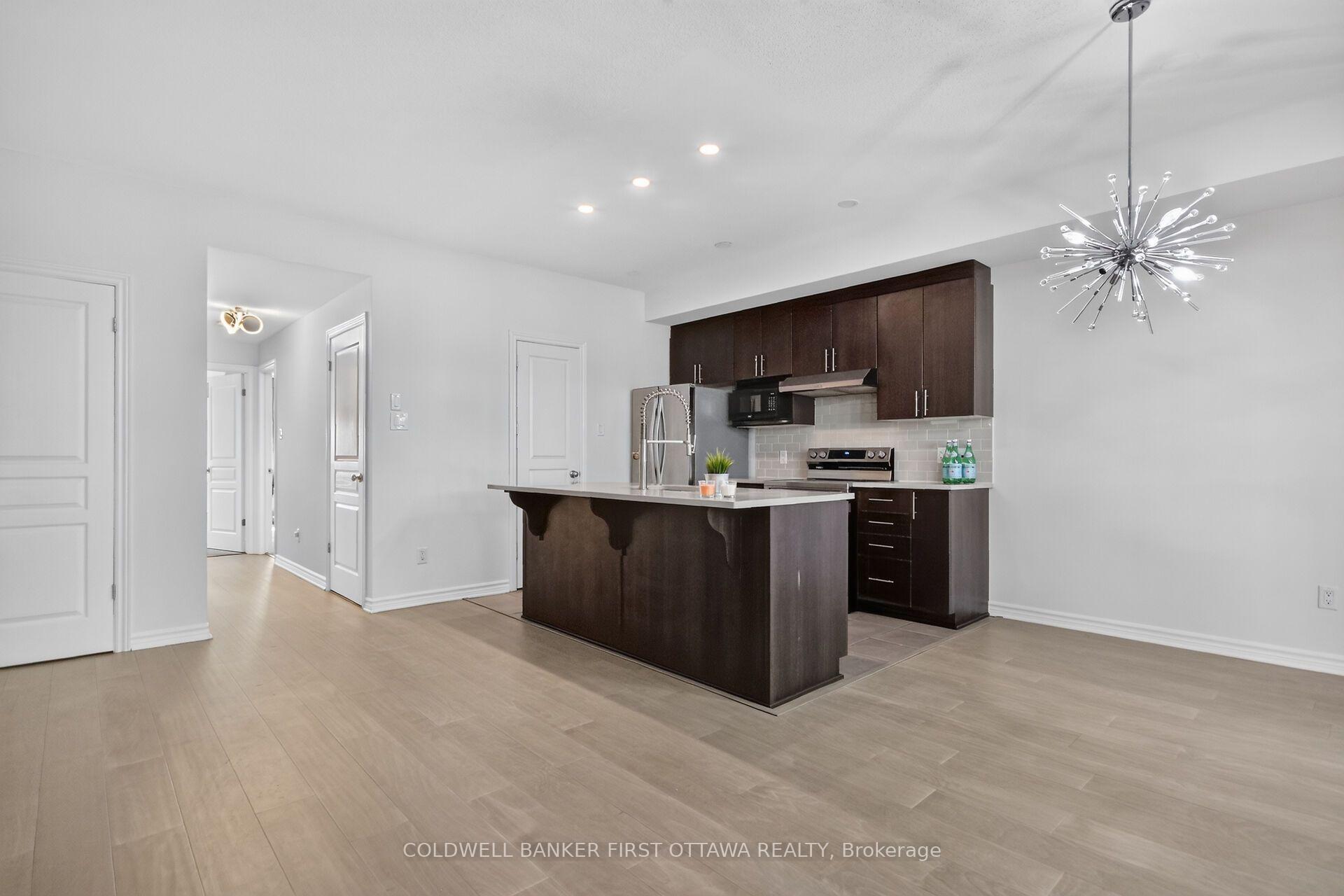 Photo 11 of Unit B, 55 Tayside Private, Ottawa, Barrhaven - Longfields — HOMEH