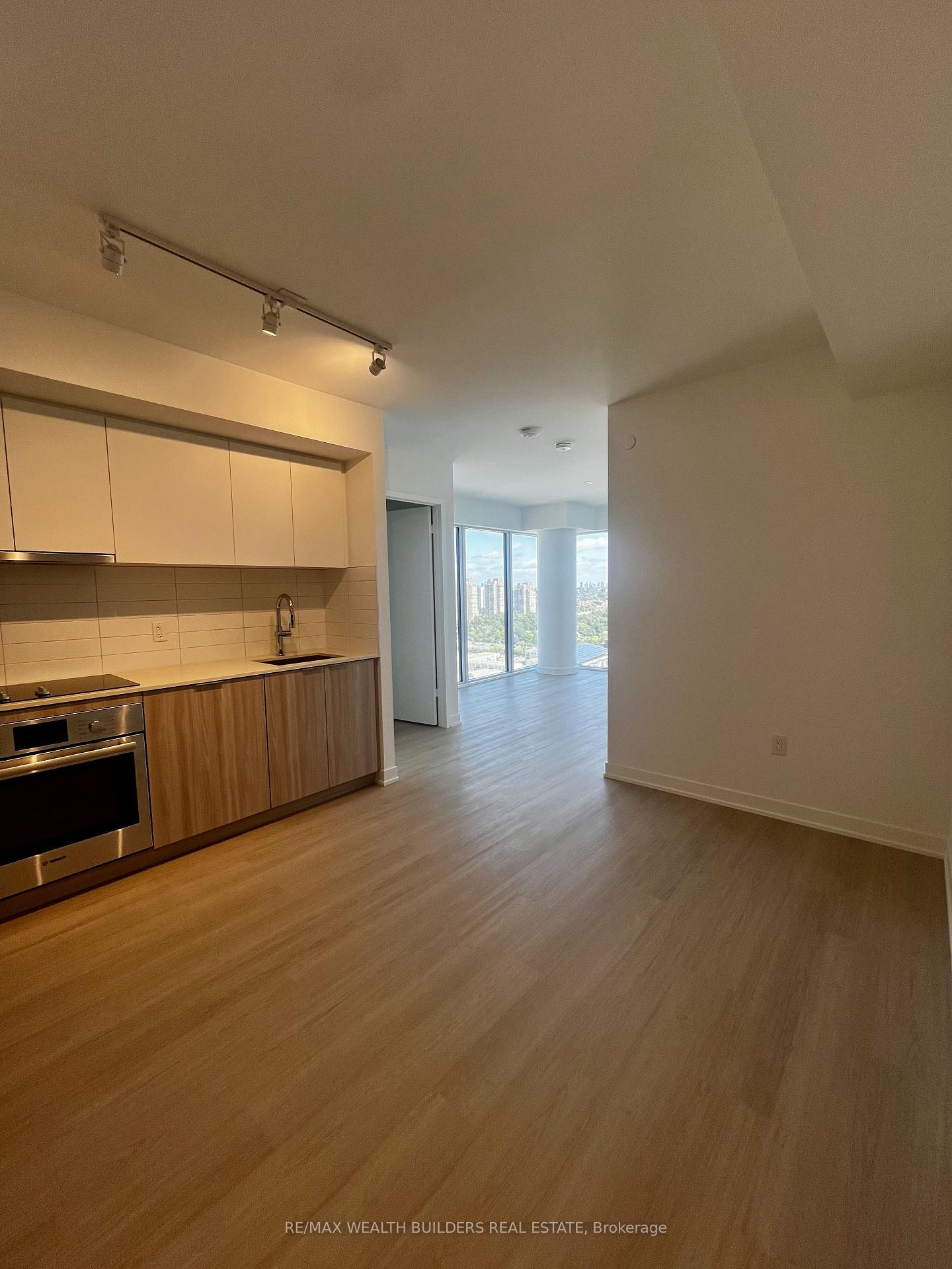 Photo 9 of Unit 2205, 15 David Salomon Drive, Toronto, Flemingdon Park — HOMEH