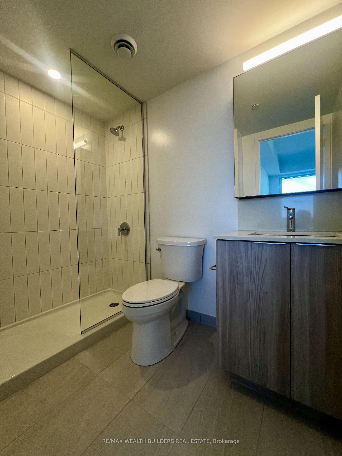 Photo 17 of Unit 2205, 15 David Salomon Drive, Toronto, Flemingdon Park — HOMEH