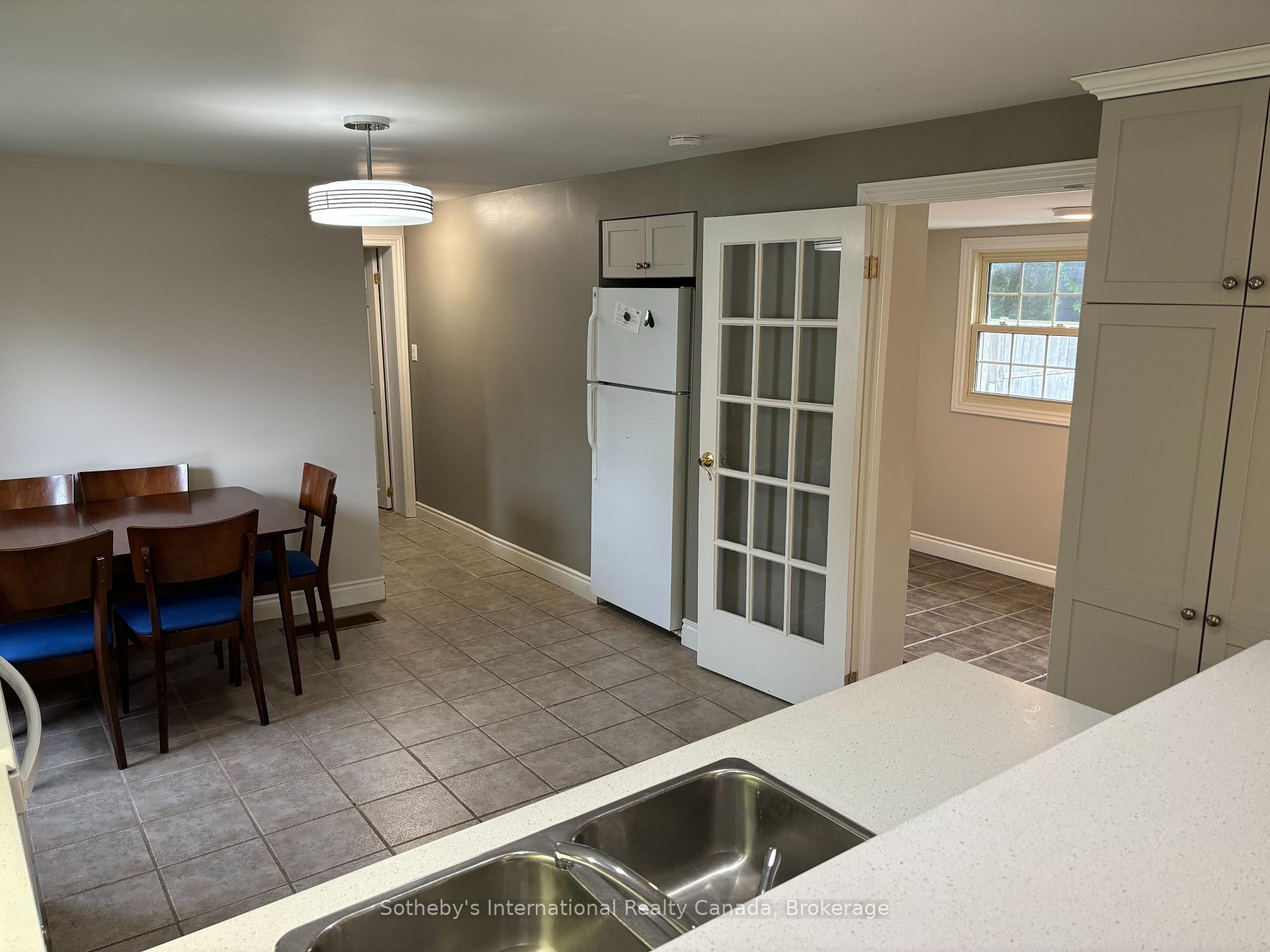 Photo 10 of 303 Oak Street, Collingwood — HOMEH