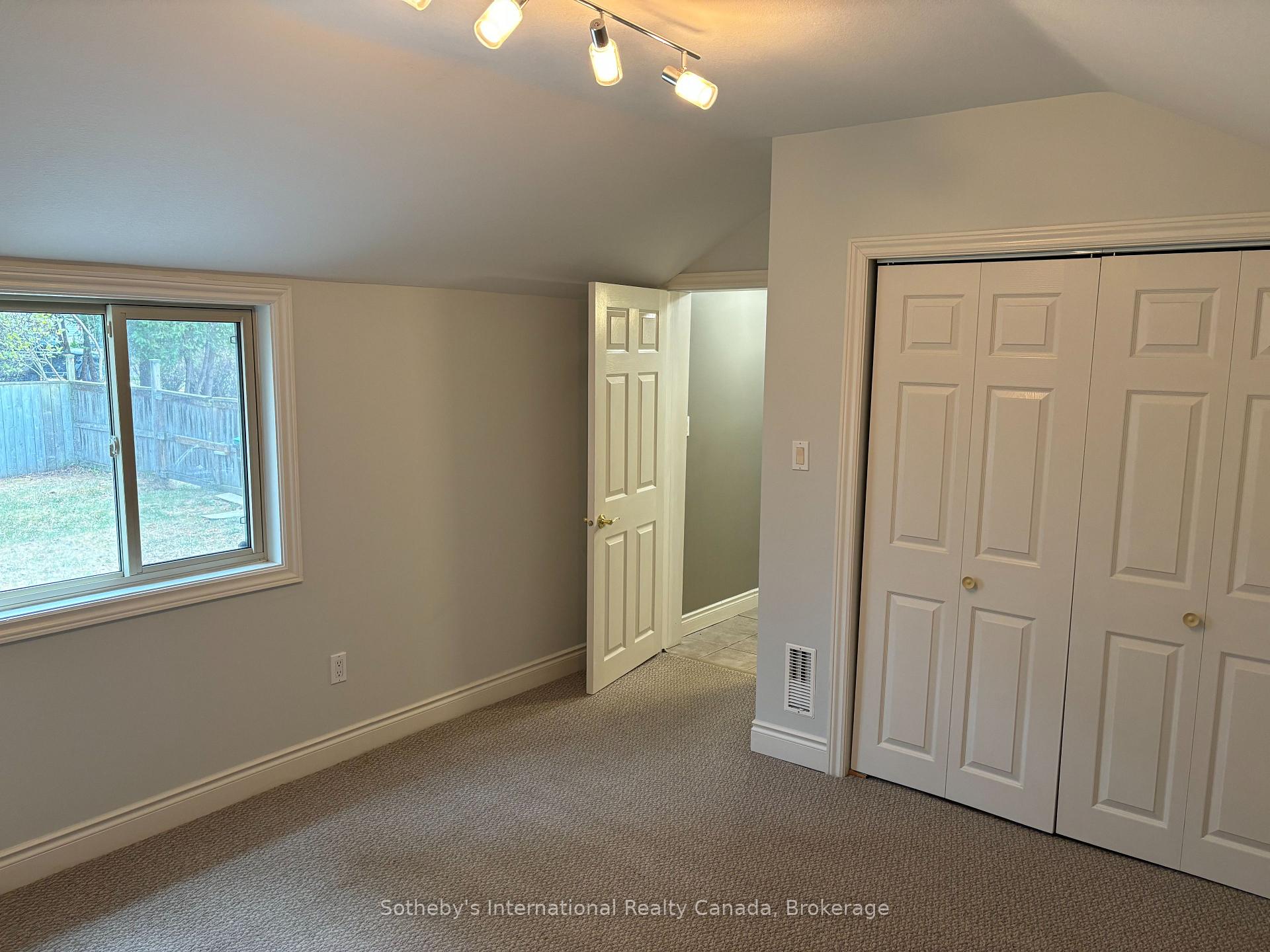 Photo 12 of 303 Oak Street, Collingwood — HOMEH