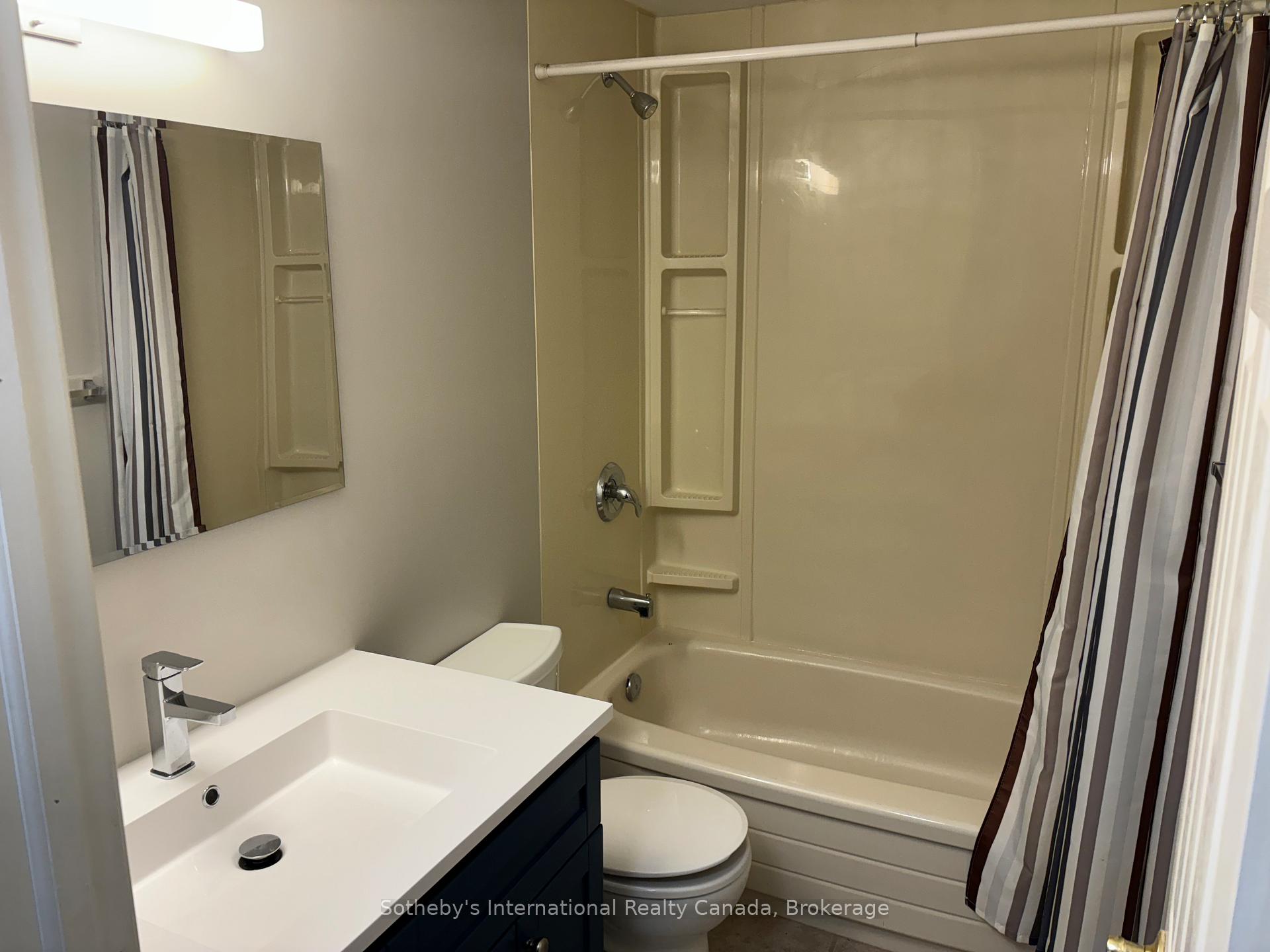 Photo 15 of 303 Oak Street, Collingwood — HOMEH