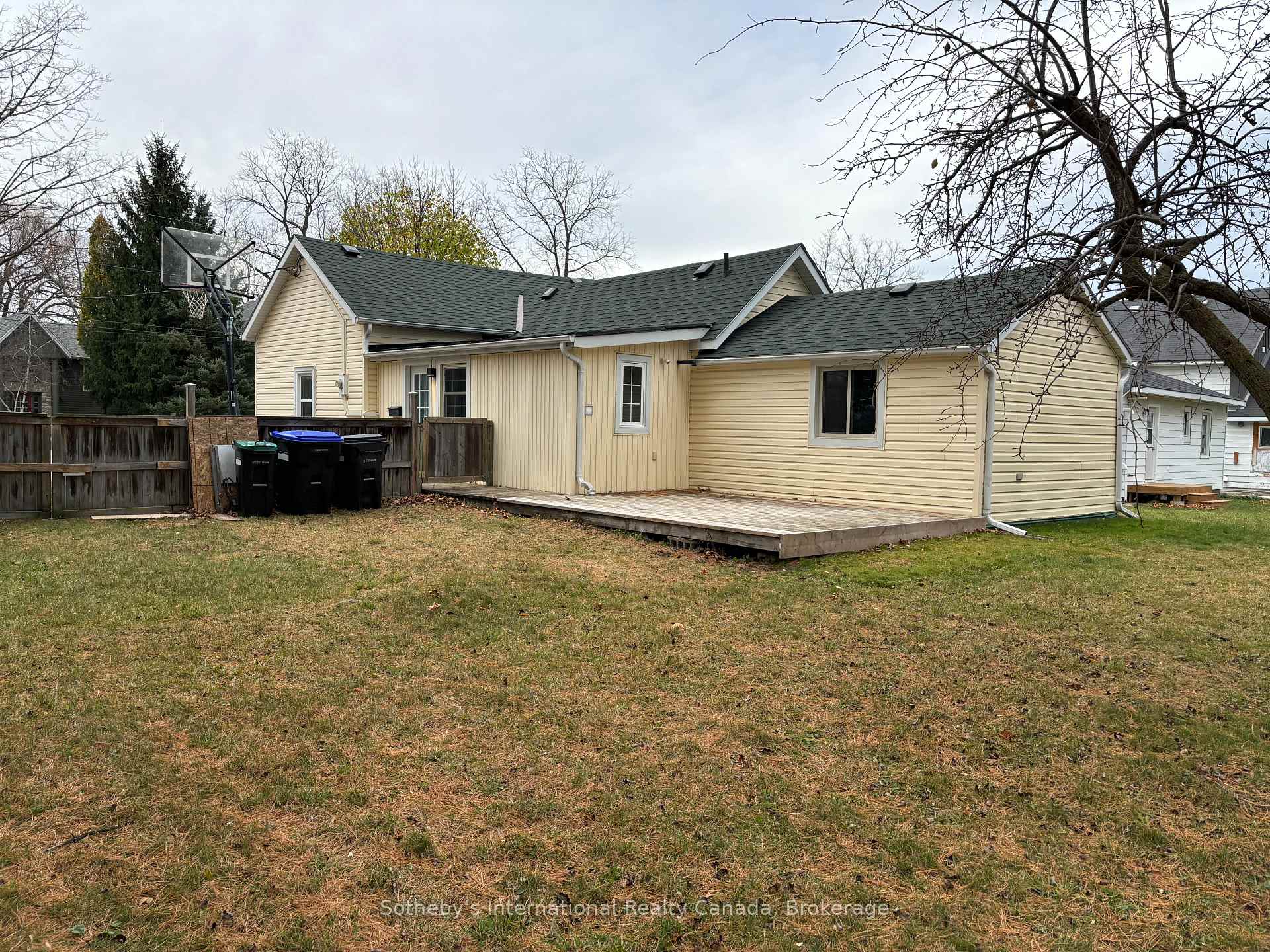 Photo 19 of 303 Oak Street, Collingwood — HOMEH