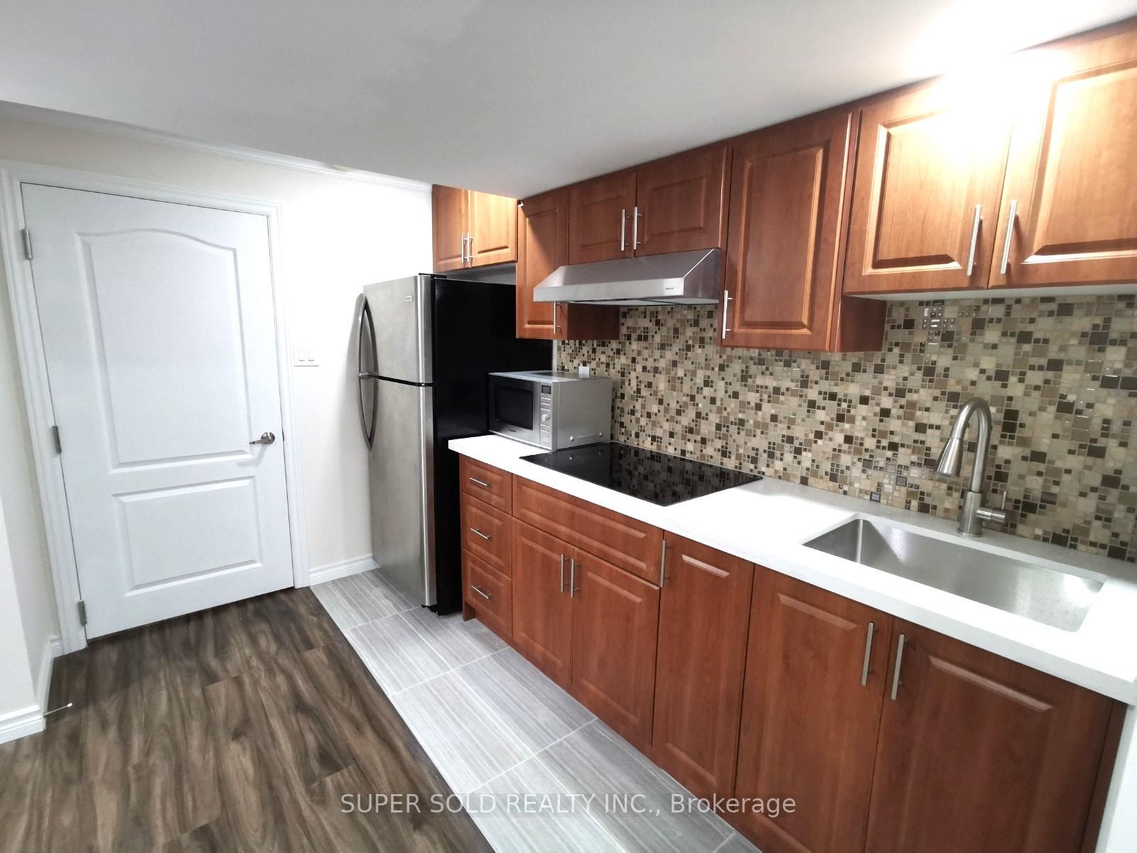 Photo 2 of Unit Basement B, 3910 Mayla Drive, Mississauga, Churchill Meadows — HOMEH