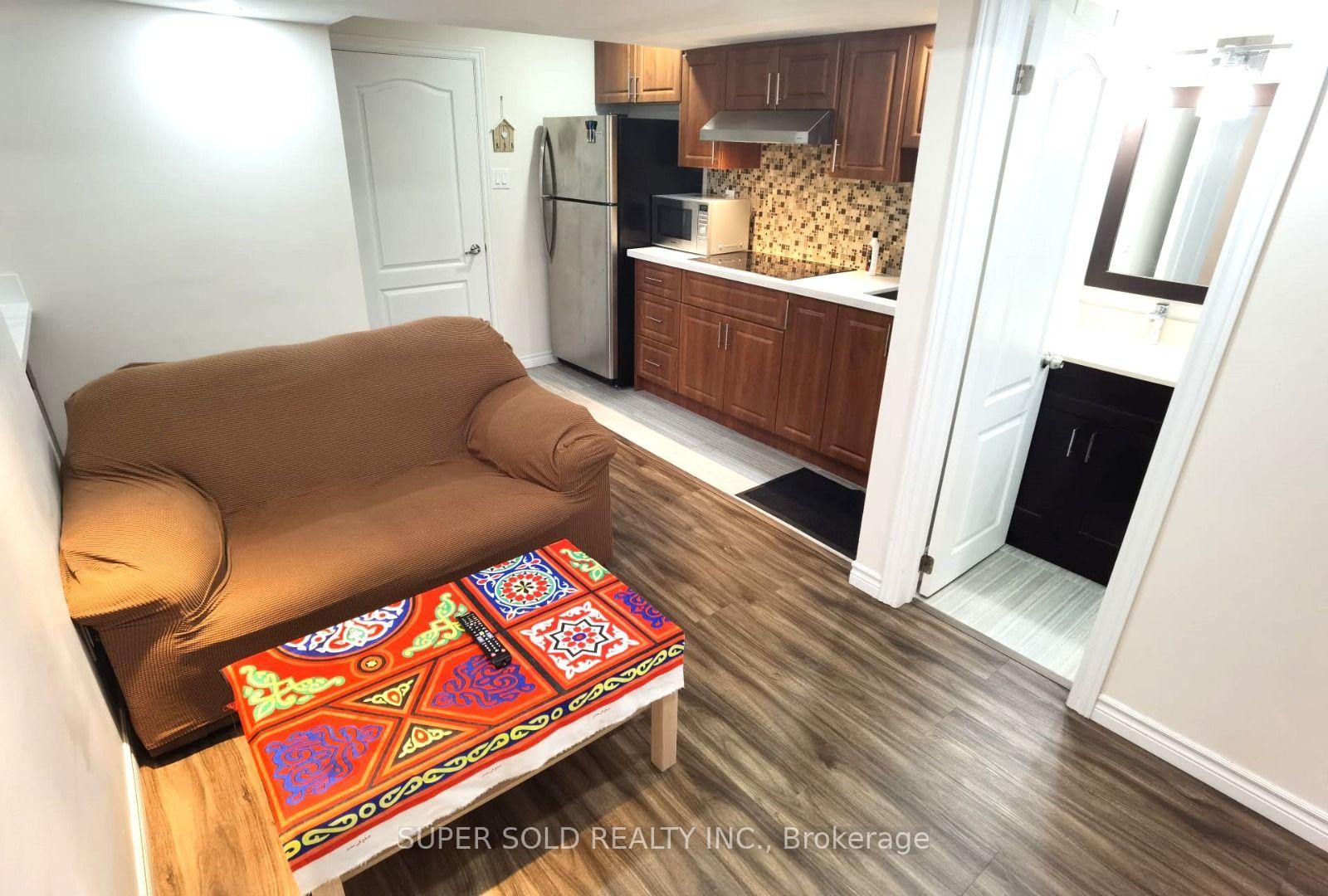 Photo 3 of Unit Basement B, 3910 Mayla Drive, Mississauga, Churchill Meadows — HOMEH