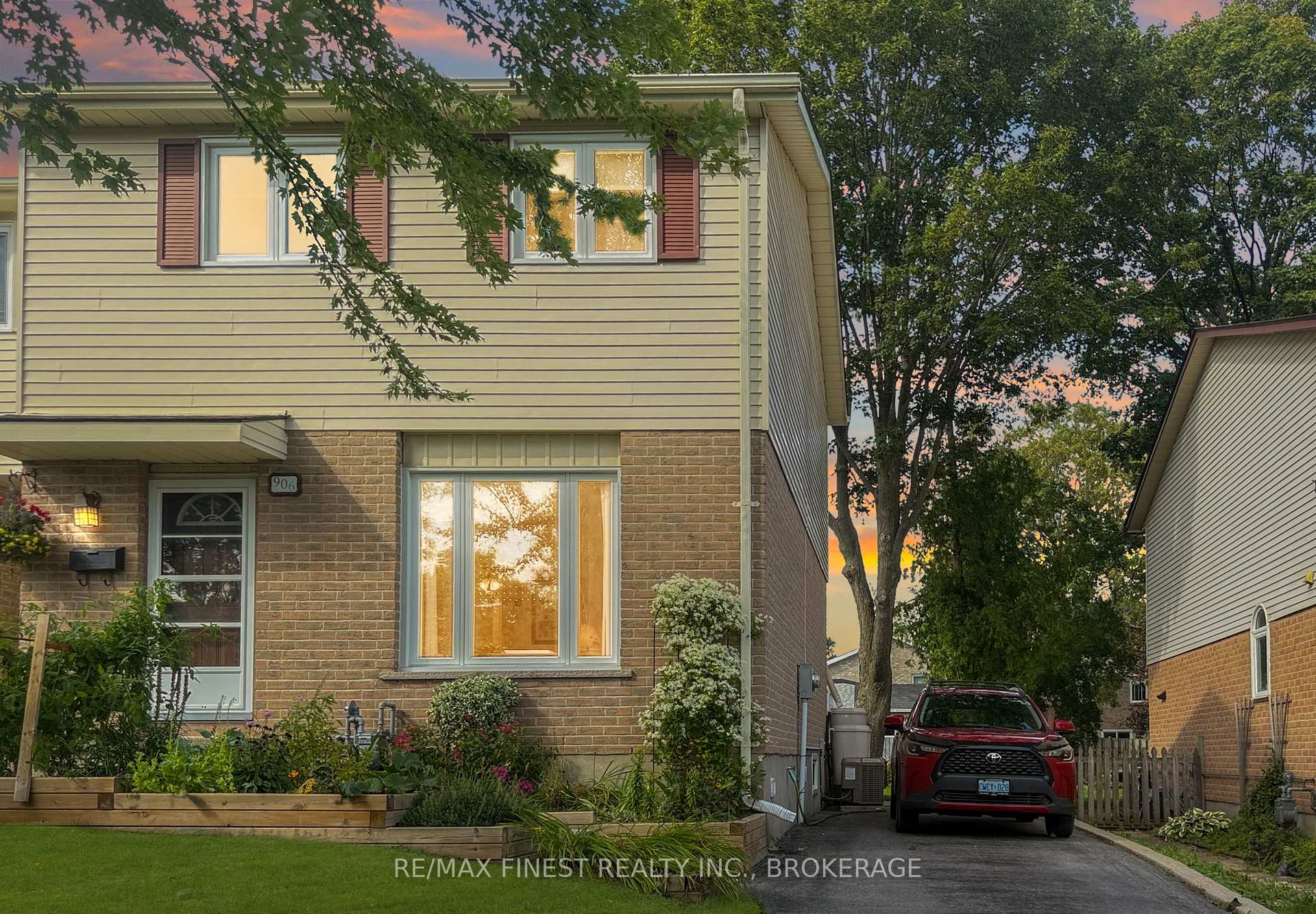 Photo of 906 Purcell Crescent
