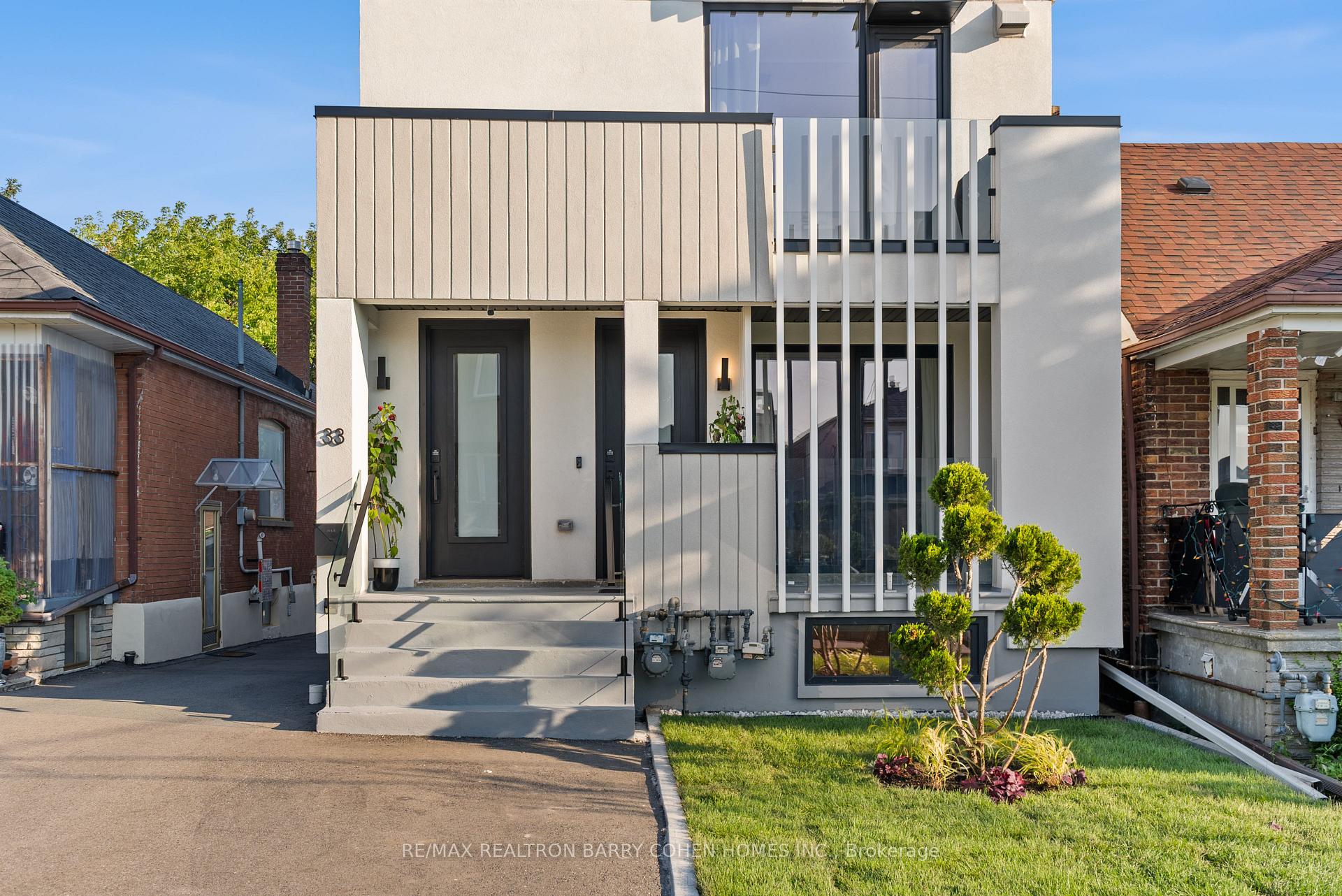 Photo 2 of 33 Lanark Avenue, Toronto, Oakwood Village — HOMEH