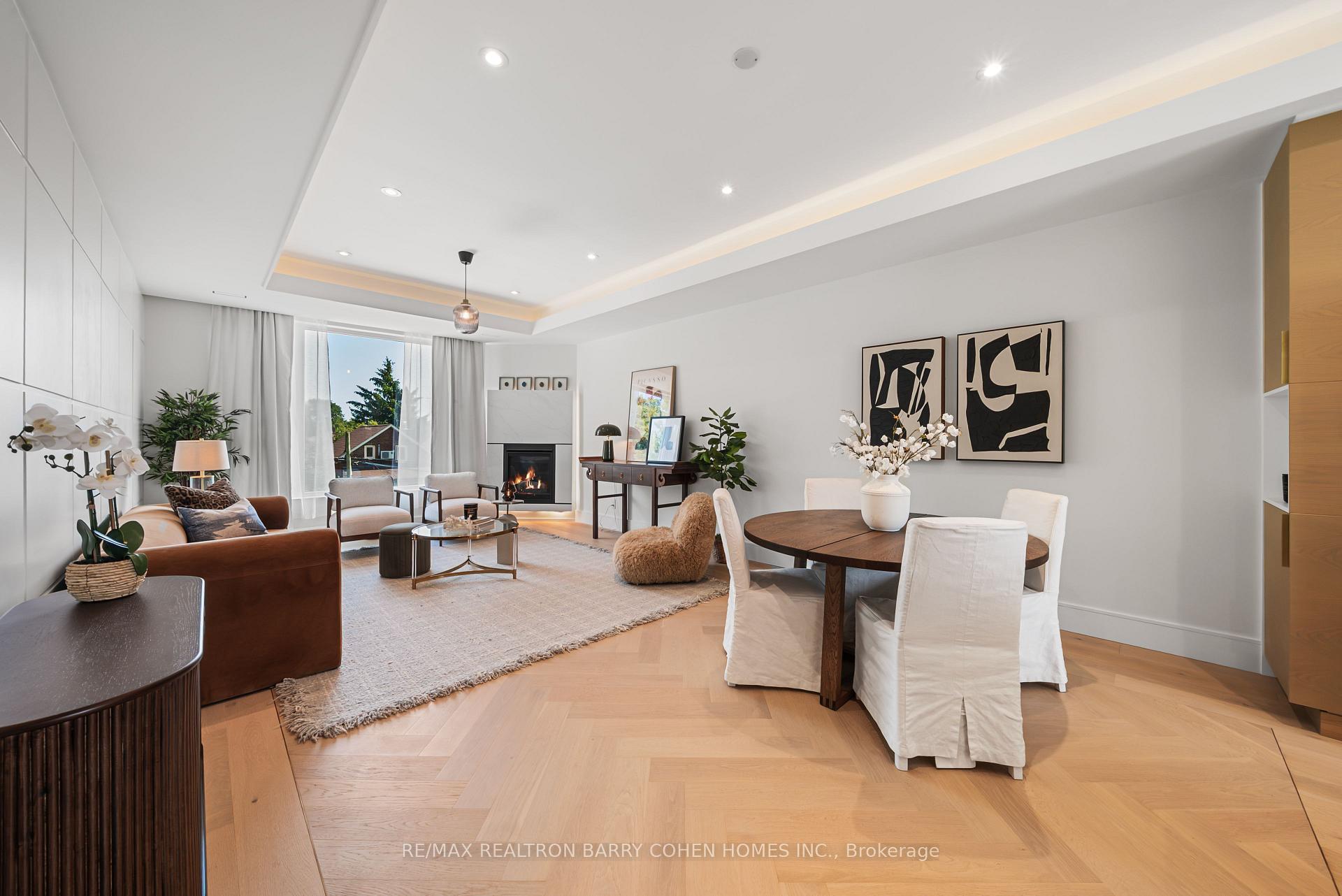 Photo 3 of 33 Lanark Avenue, Toronto, Oakwood Village — HOMEH
