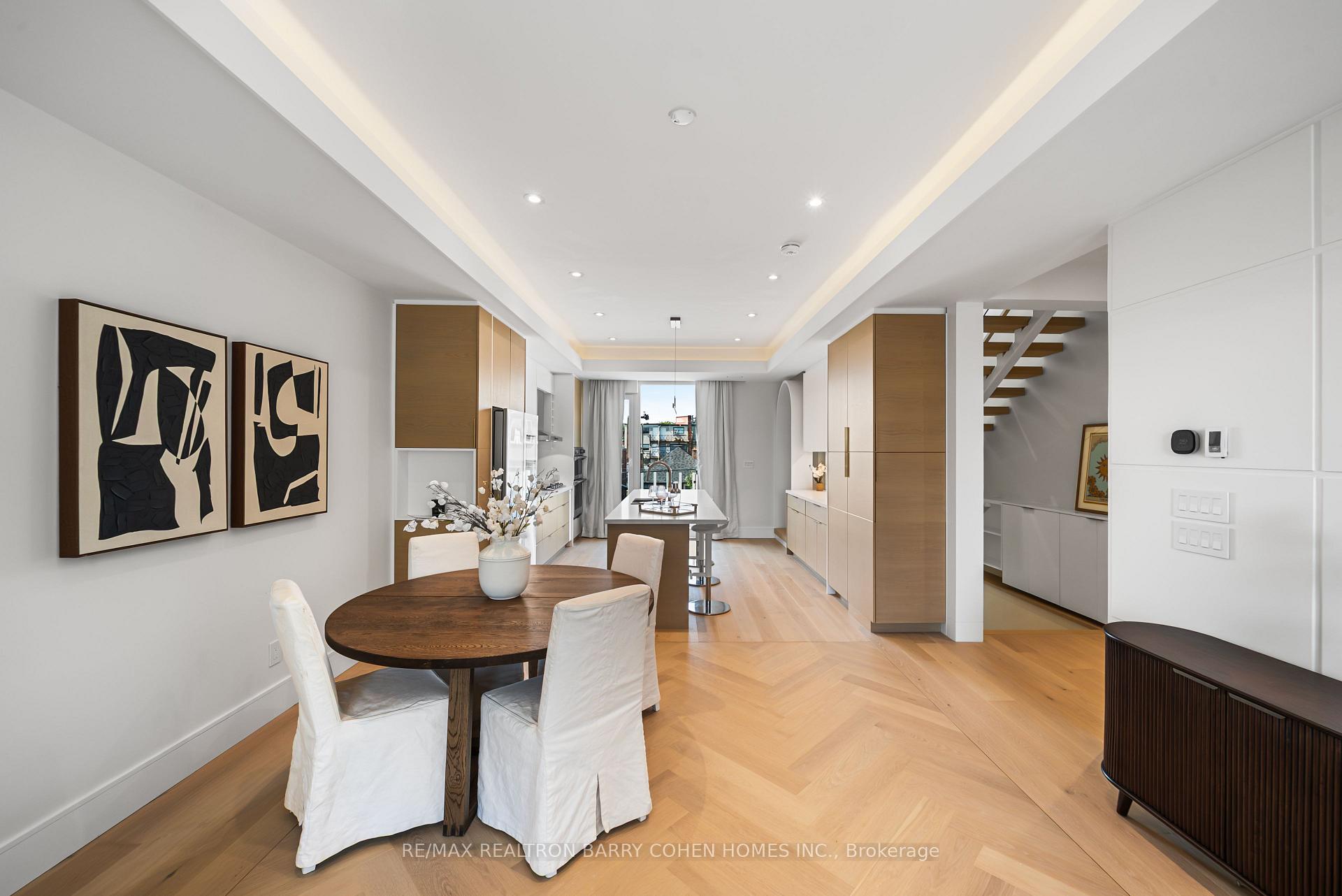 Photo 5 of 33 Lanark Avenue, Toronto, Oakwood Village — HOMEH