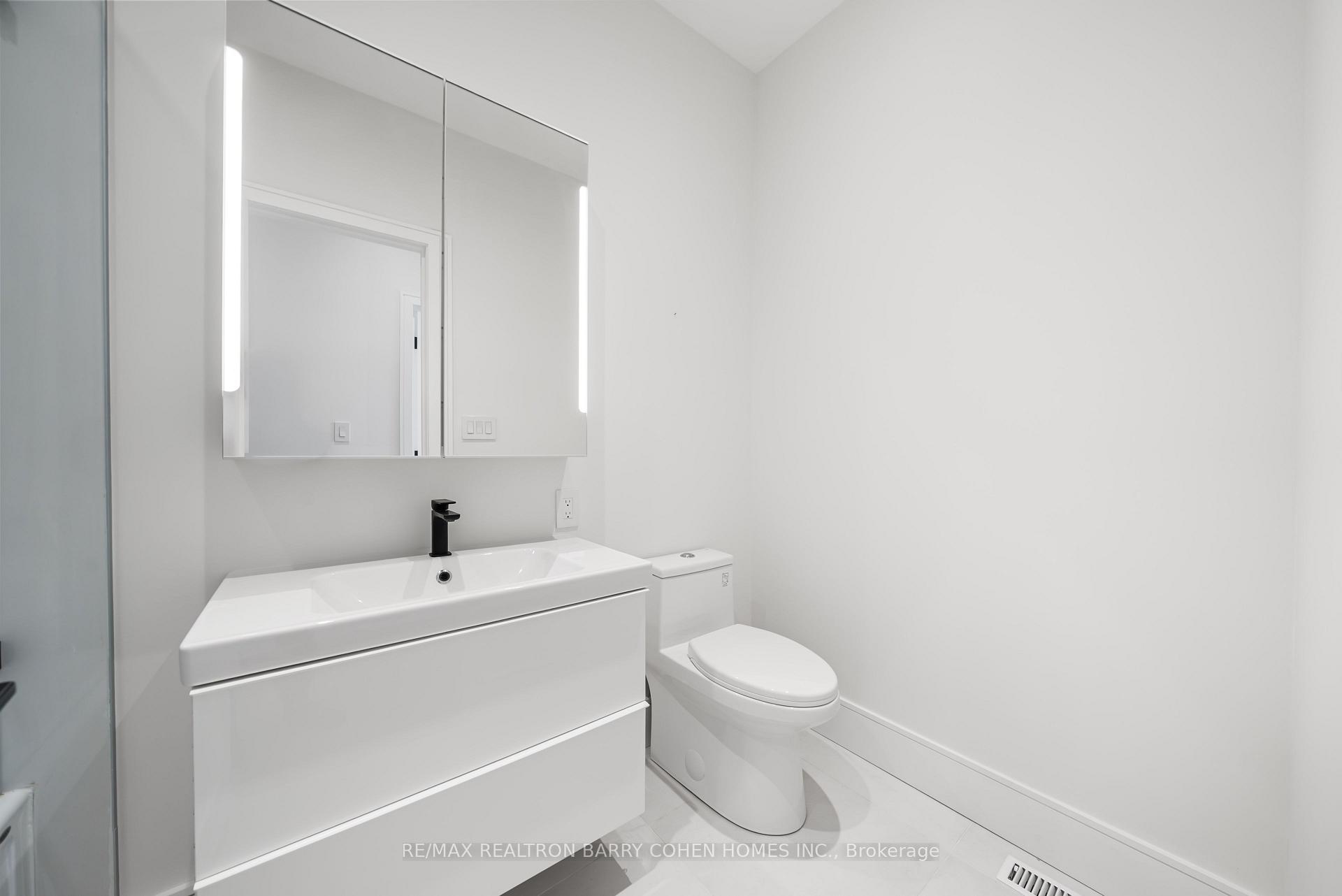 Photo 22 of 33 Lanark Avenue, Toronto, Oakwood Village — HOMEH