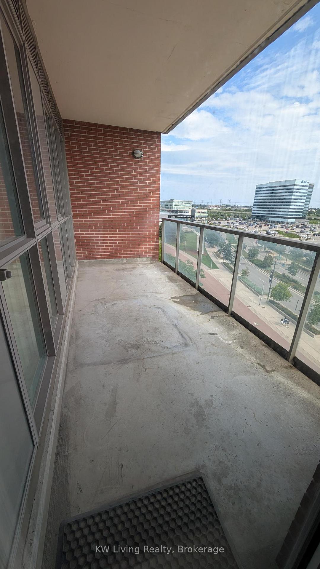 Photo 13 of Unit 610B, 21 Upper Duke Crescent, Markham, Unionville — HOMEH