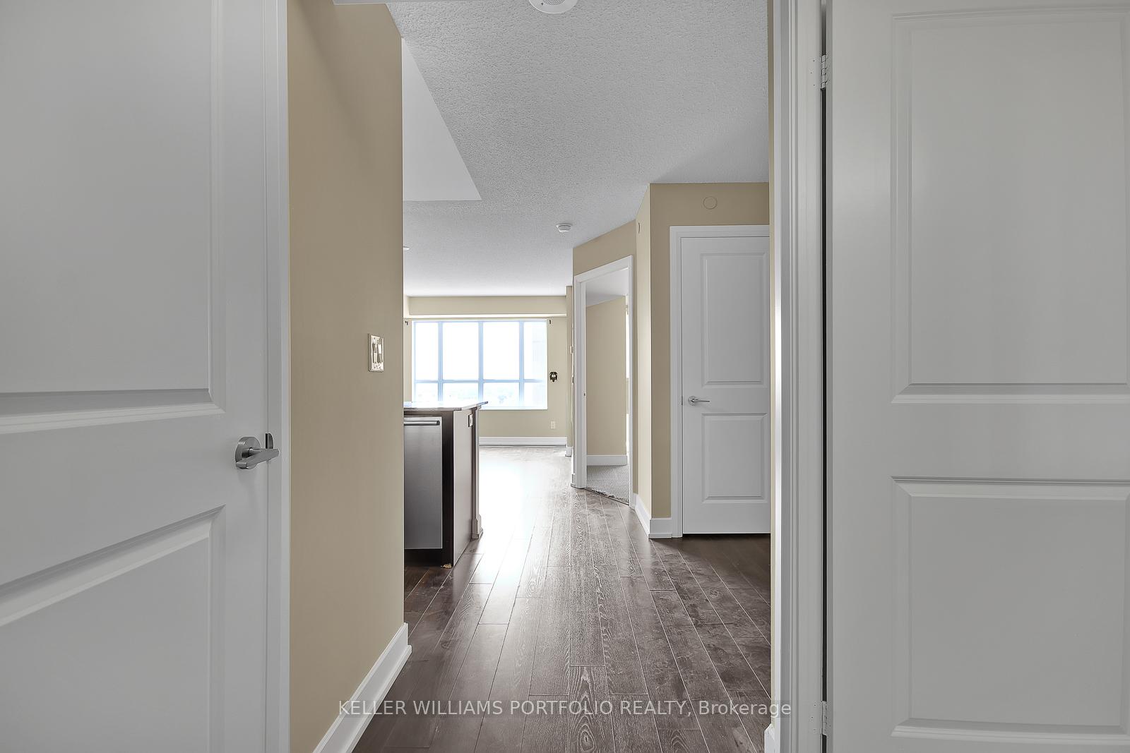 Photo 2 of Unit 509, 6 Eva Road, Etobicoke, Etobicoke West Mall — HOMEH