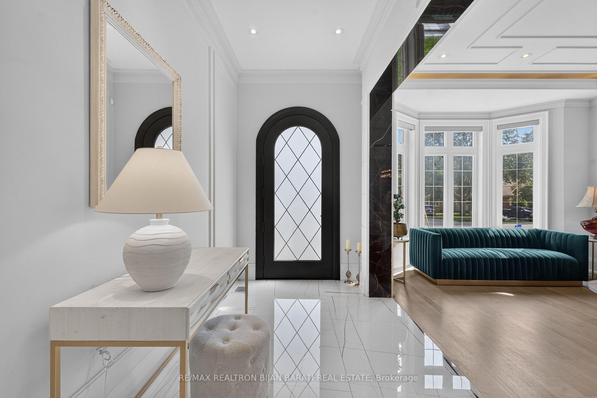Photo 7 of 22 Woodward Avenue, Markham, Grandview — HOMEH