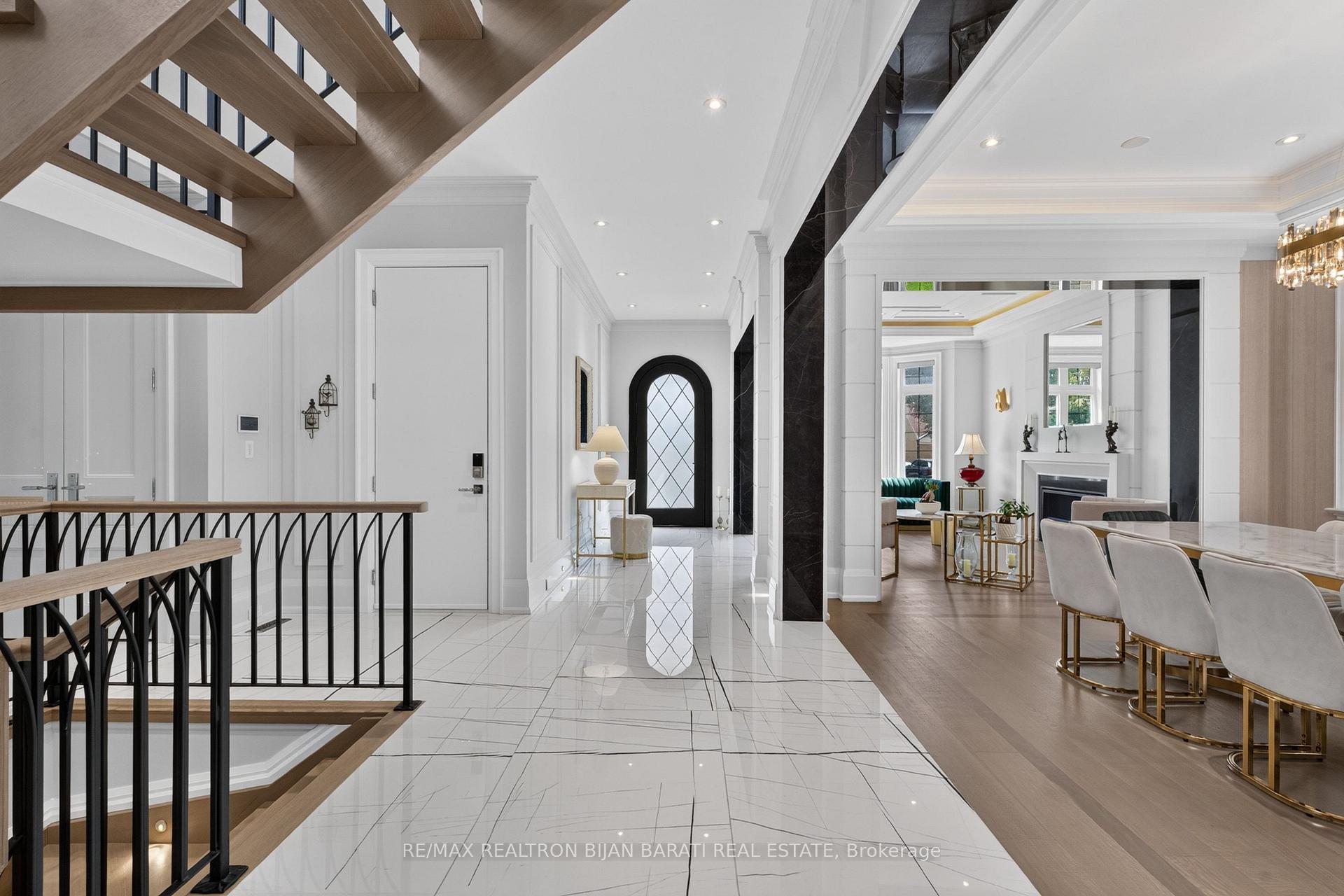 Photo 13 of 22 Woodward Avenue, Markham, Grandview — HOMEH