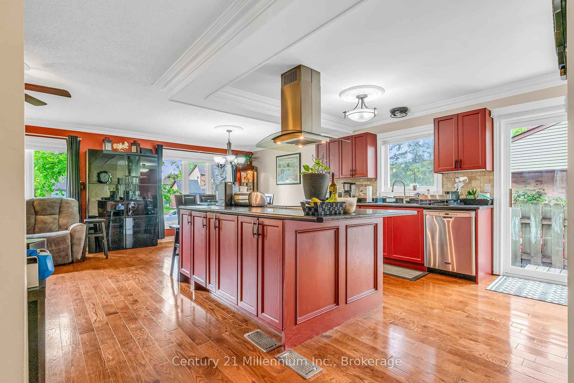 Photo 12 of Unit Drive, 43 Stoddart Drive, Aurora, Aurora Highlands — HOMEH