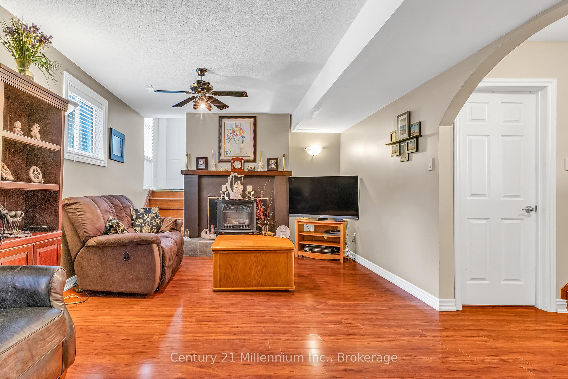Photo 26 of Unit Drive, 43 Stoddart Drive, Aurora, Aurora Highlands — HOMEH