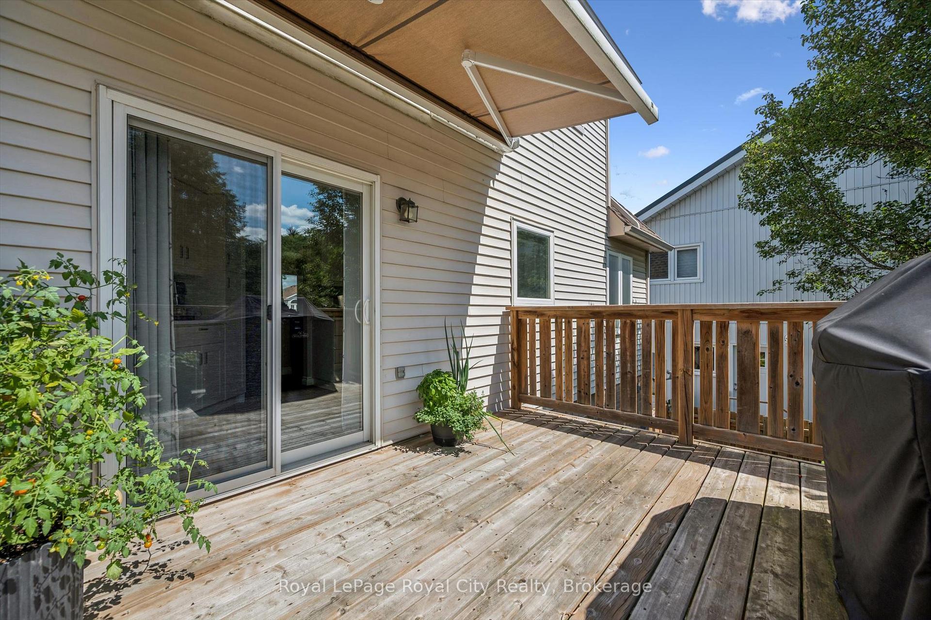 Photo 30 of 22 Pacific Place, Guelph, Dovercliffe Park/Old University — HOMEH