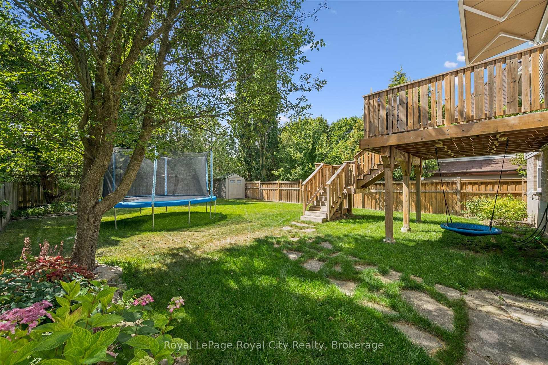Photo 33 of 22 Pacific Place, Guelph, Dovercliffe Park/Old University — HOMEH