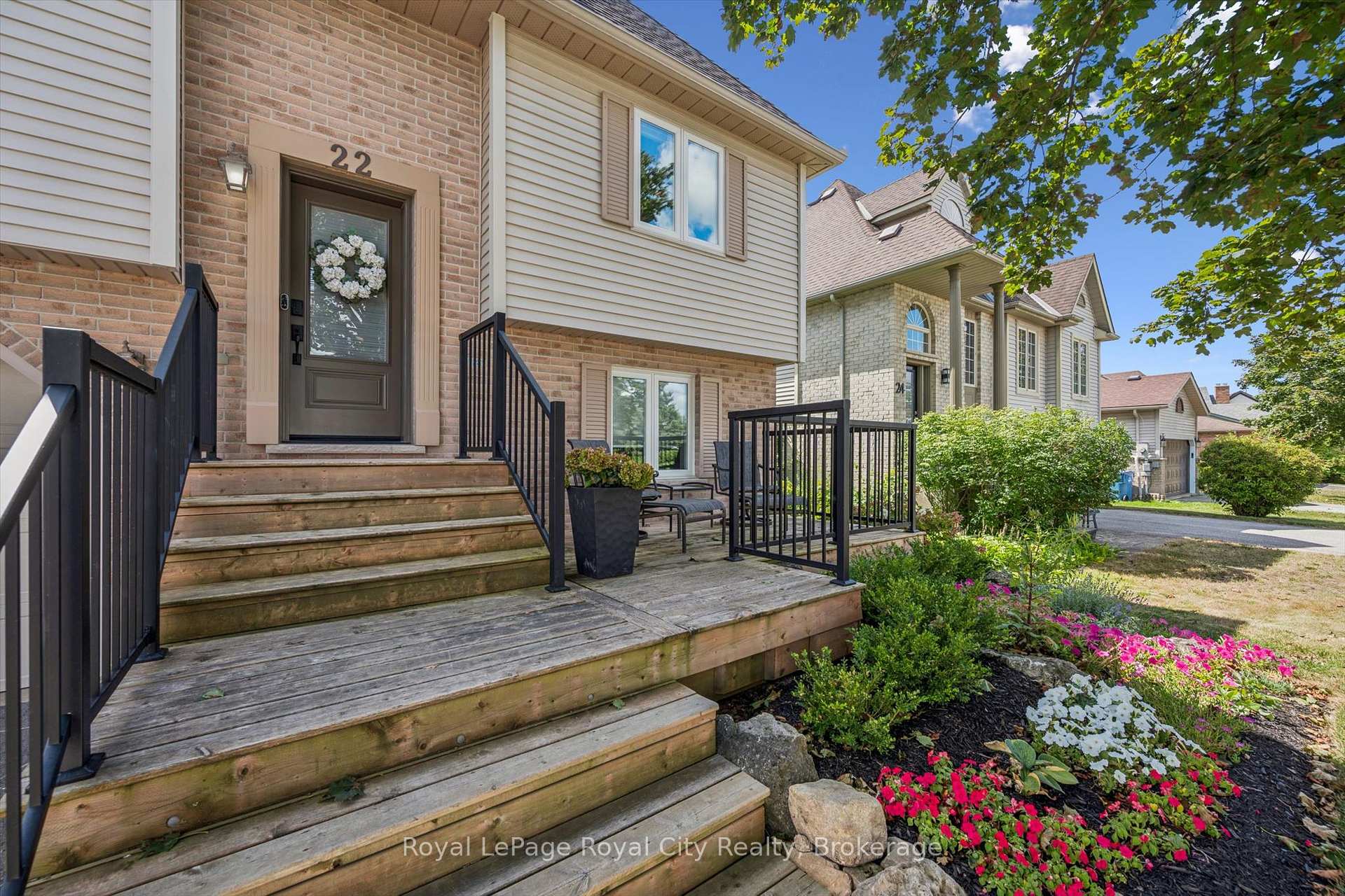 Photo 40 of 22 Pacific Place, Guelph, Dovercliffe Park/Old University — HOMEH
