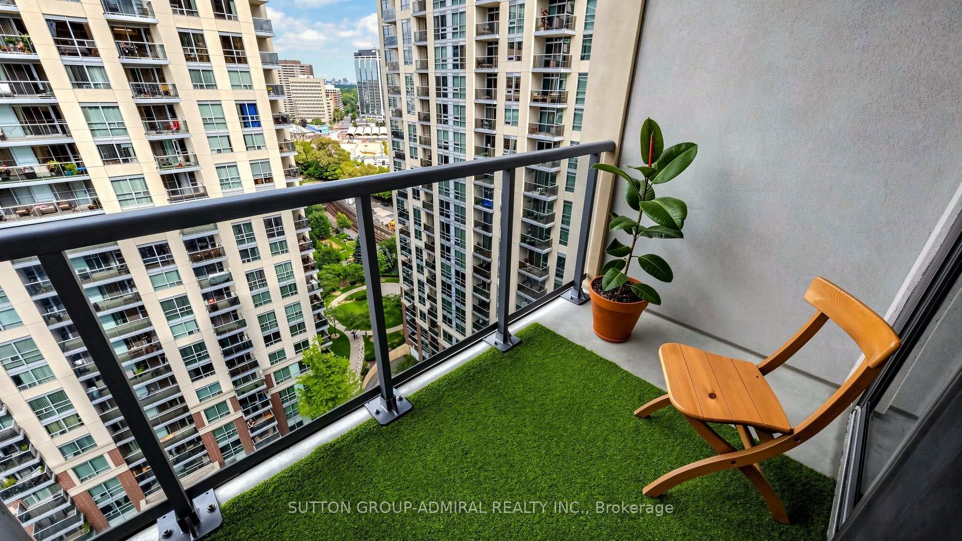 Photo 22 of Unit 1713, 1 Michael Power Place, Etobicoke, Islington-City Centre West — HOMEH