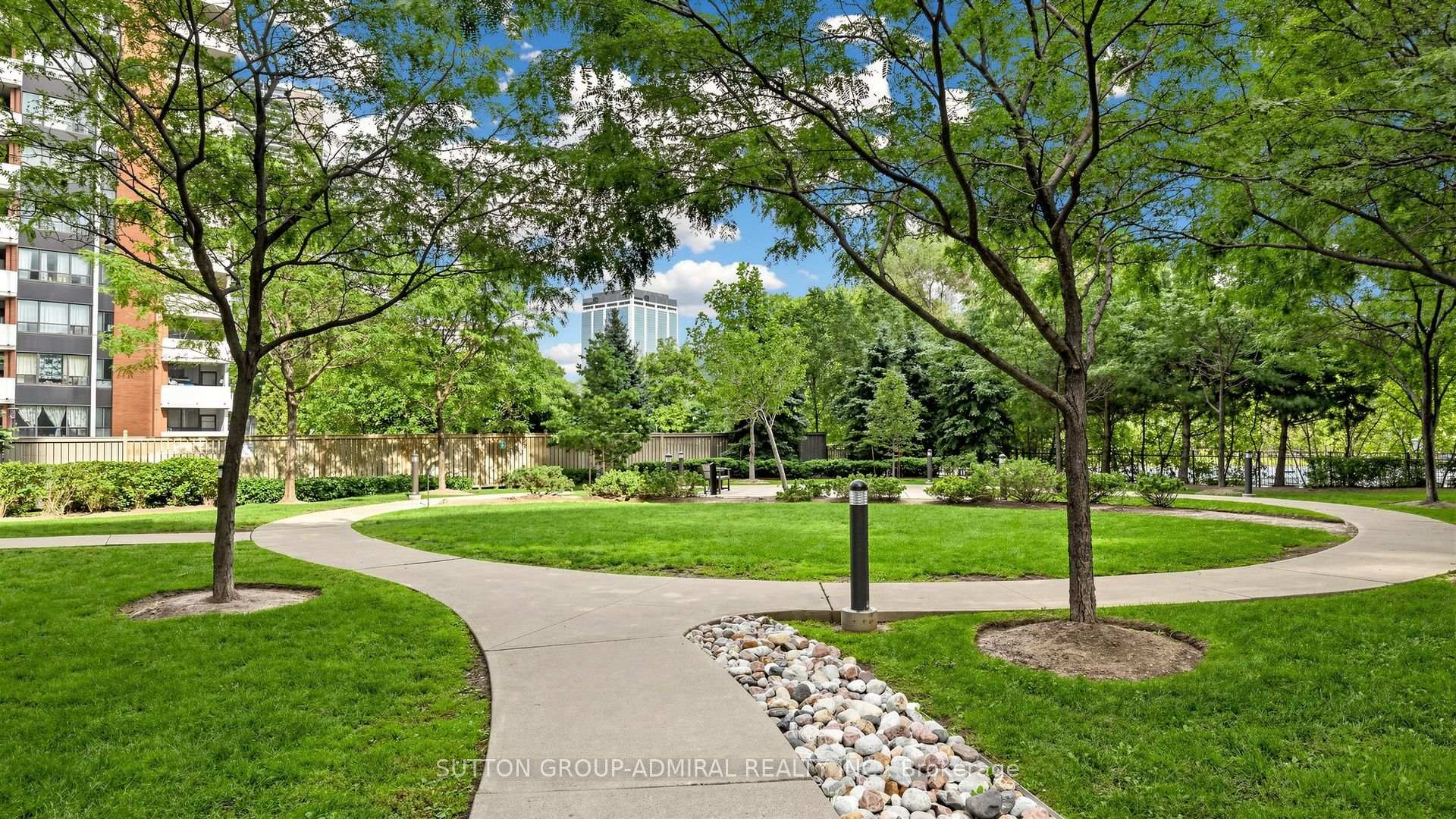 Photo 33 of Unit 1713, 1 Michael Power Place, Etobicoke, Islington-City Centre West — HOMEH