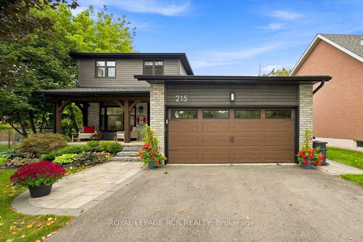 Photo 1 of 215 Oakwood Crescent, Orangeville — HOMEH
