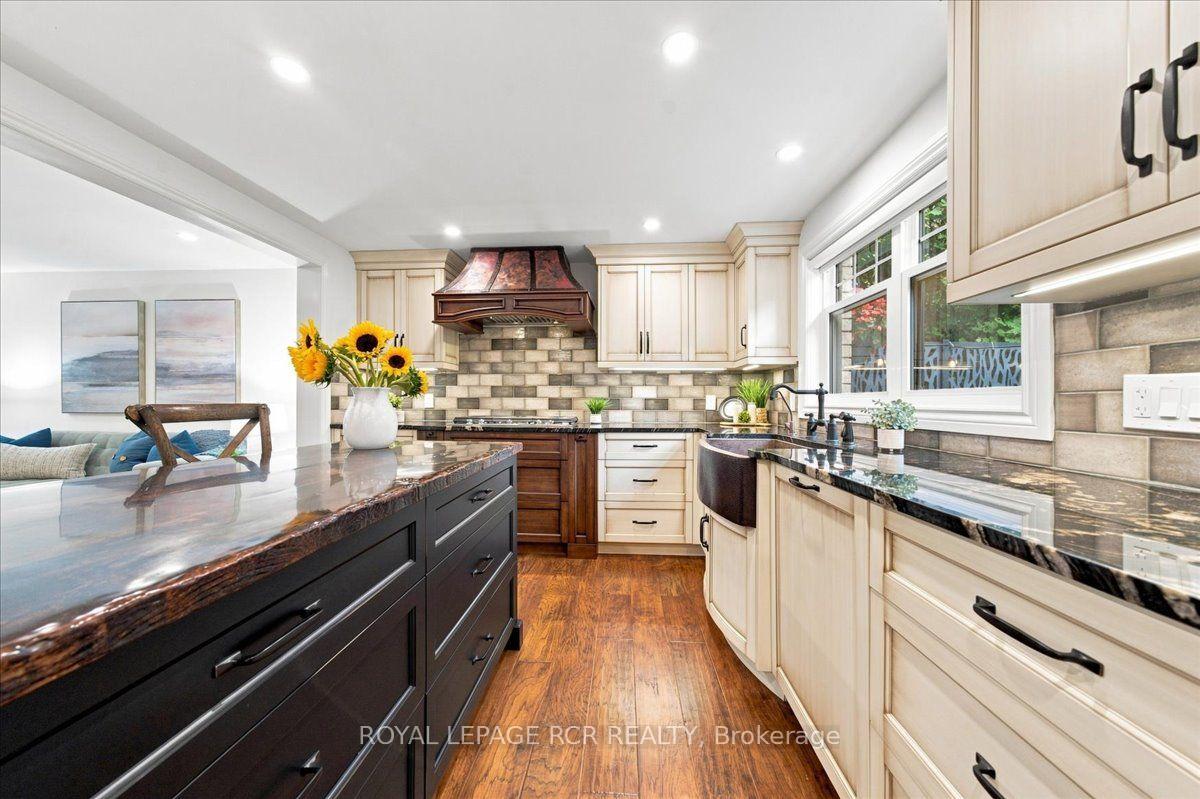 Photo 14 of 215 Oakwood Crescent, Orangeville — HOMEH