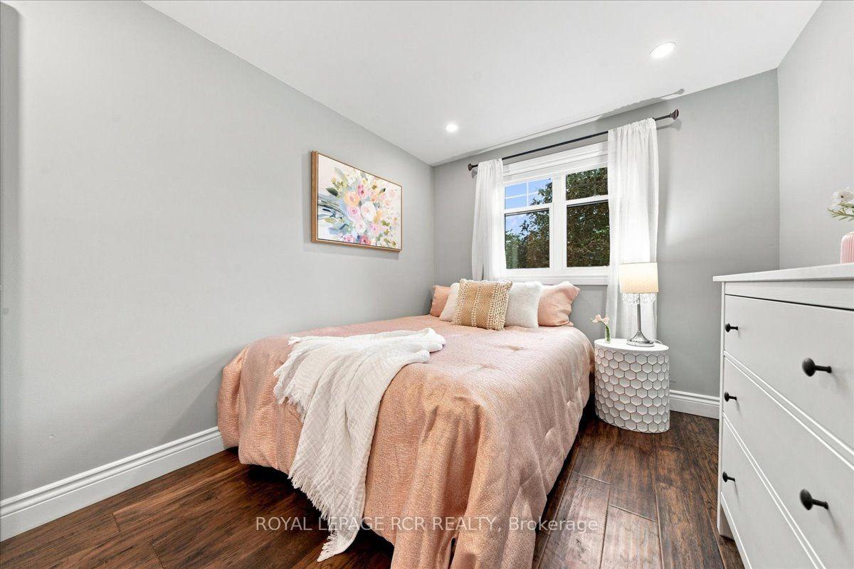 Photo 28 of 215 Oakwood Crescent, Orangeville — HOMEH