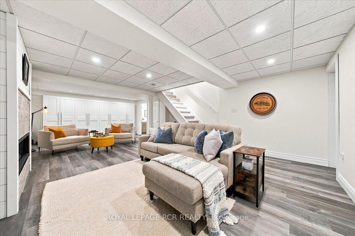 Photo 34 of 215 Oakwood Crescent, Orangeville — HOMEH