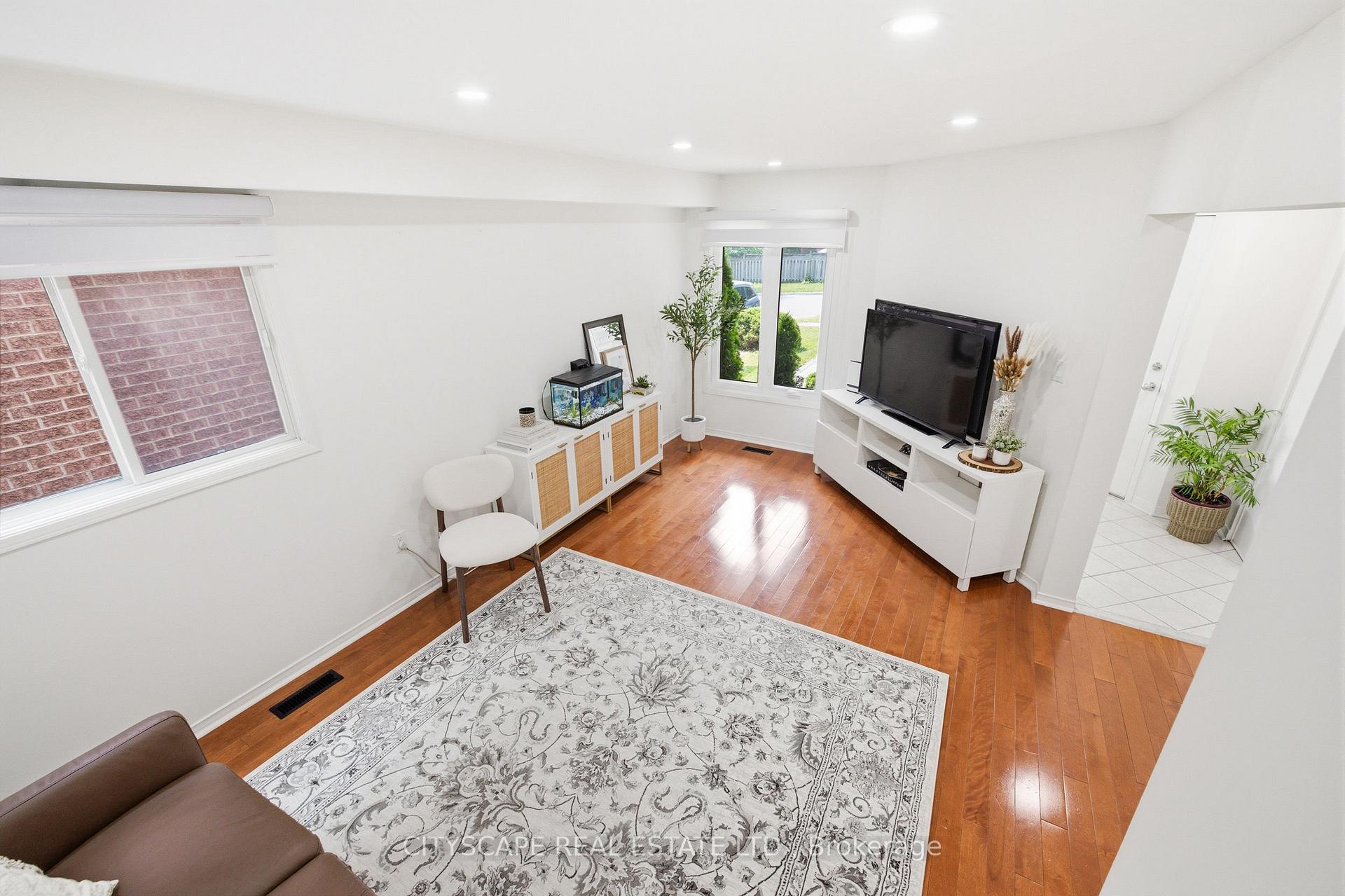 Photo 10 of 1143 Windgrove Square, Pickering, Liverpool — HOMEH