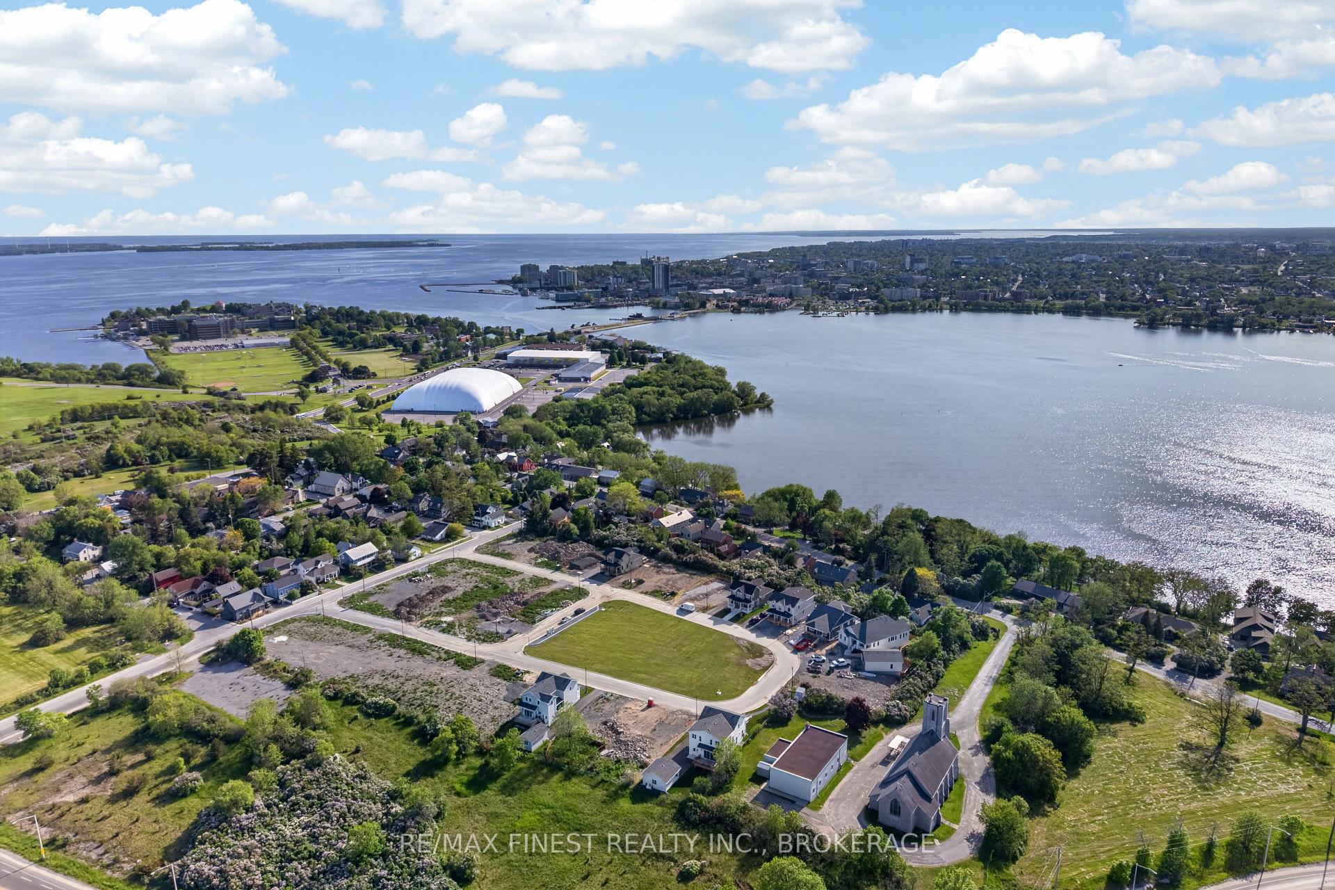 Photo 4 of 230 Old Kiln Crescent, Kingston, Kingston East (Incl CFB Kingston) — HOMEH
