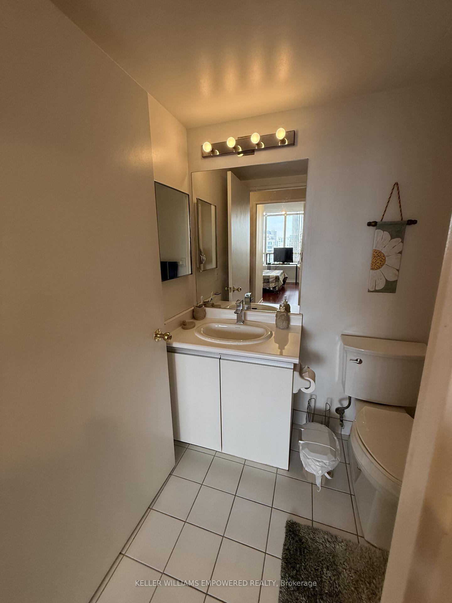 Photo 18 of Unit PH106, 81 Townsgate Drive, Vaughan, Crestwood-Springfarm-Yorkhill — HOMEH