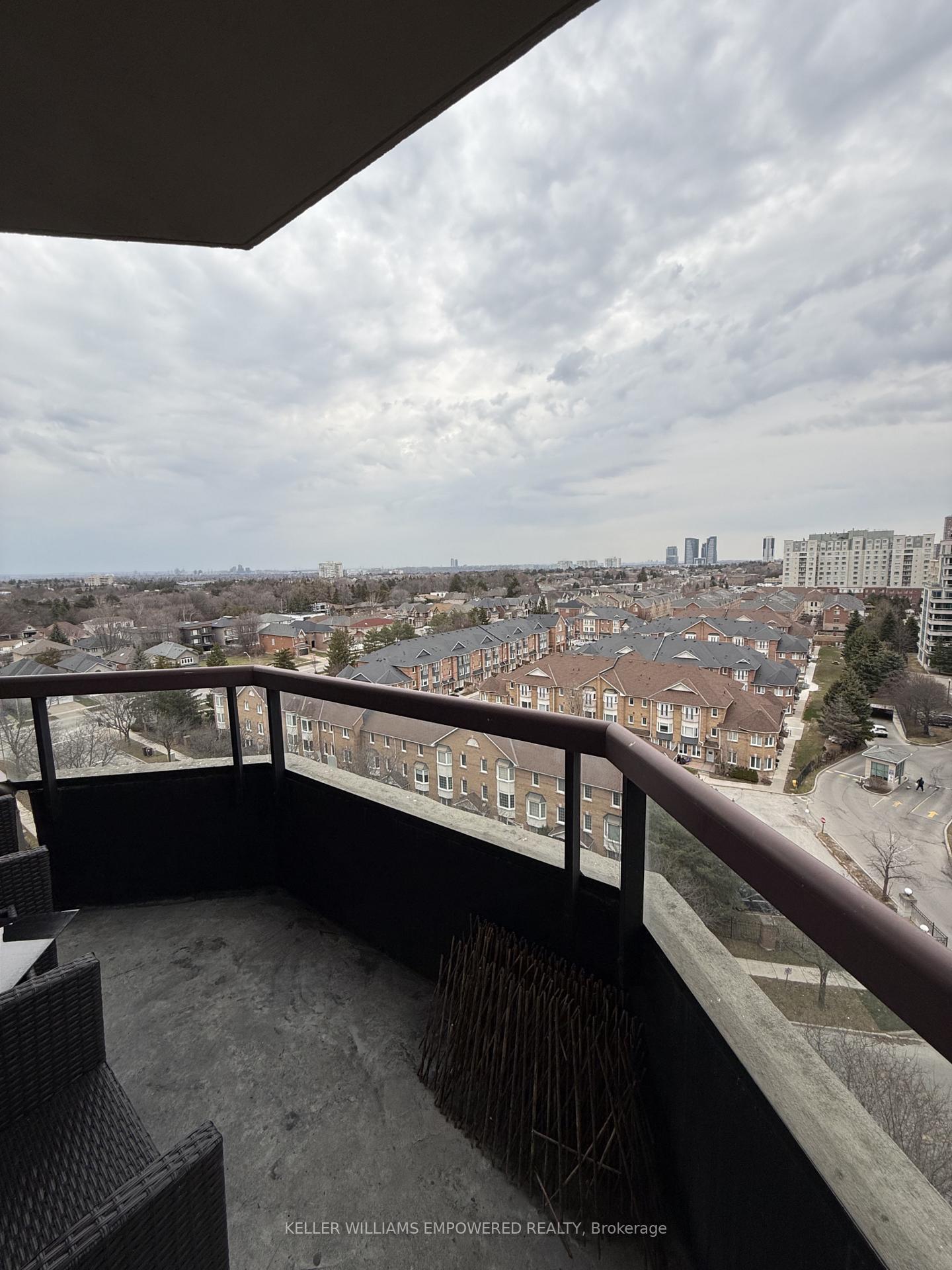Photo 21 of Unit PH106, 81 Townsgate Drive, Vaughan, Crestwood-Springfarm-Yorkhill — HOMEH