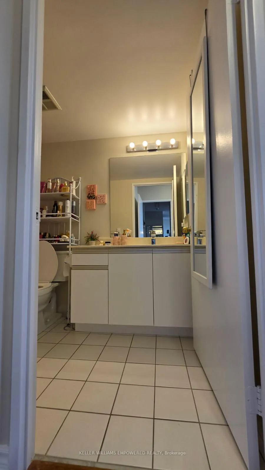 Photo 14 of Unit PH106, 81 Townsgate Drive, Vaughan, Crestwood-Springfarm-Yorkhill — HOMEH