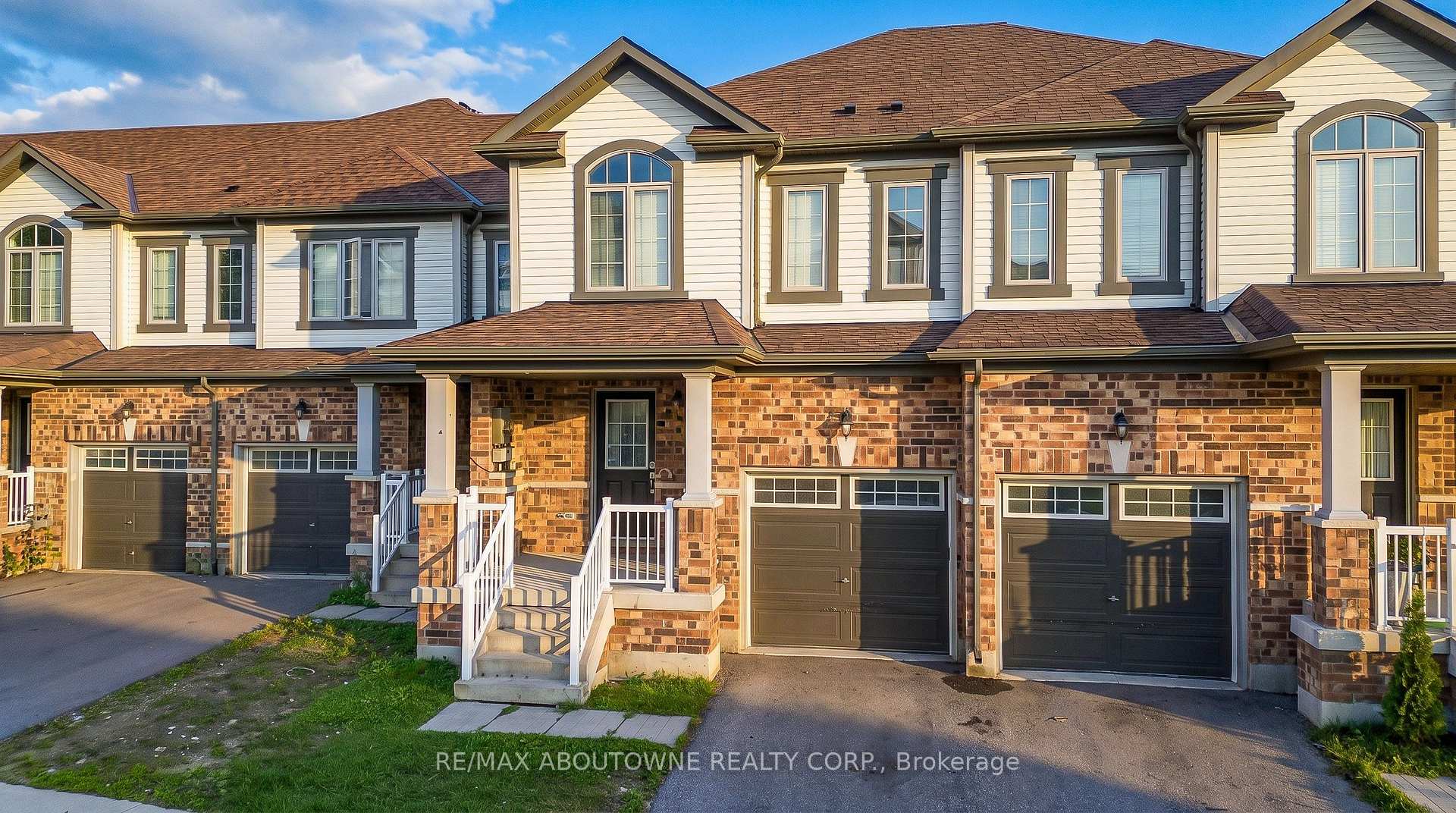 Photo 1 of Unit 10, 420 Linden Drive, Cambridge, Preston Heights — HOMEH