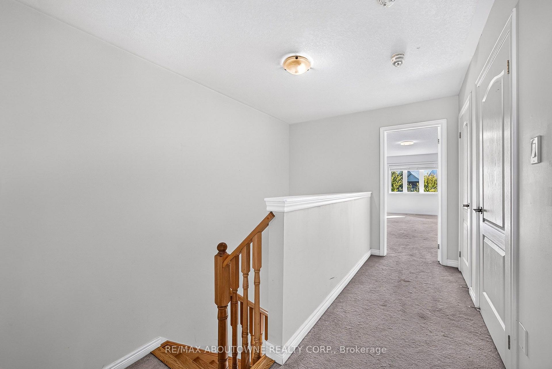 Photo 13 of Unit 10, 420 Linden Drive, Cambridge, Preston Heights — HOMEH