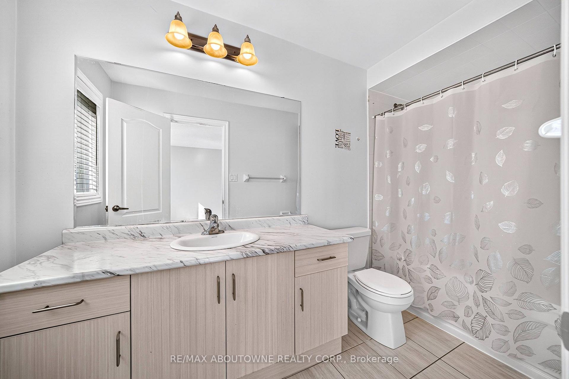 Photo 21 of Unit 10, 420 Linden Drive, Cambridge, Preston Heights — HOMEH