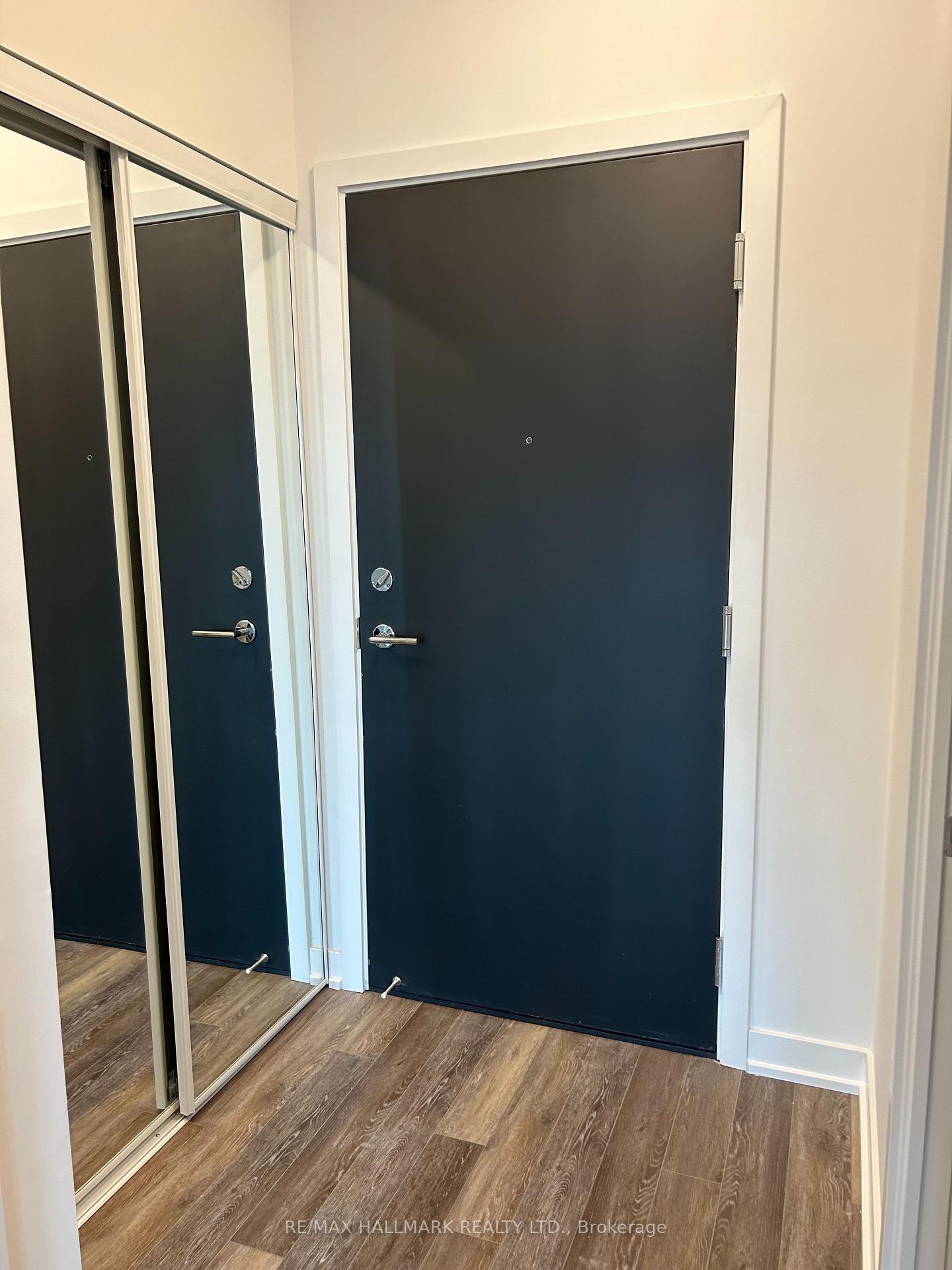 Photo 2 of Unit 715, 250 Lawrence Avenue, Toronto, Lawrence Park North — HOMEH