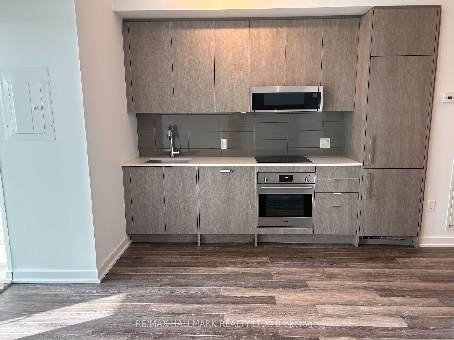 Photo 3 of Unit 715, 250 Lawrence Avenue, Toronto, Lawrence Park North — HOMEH