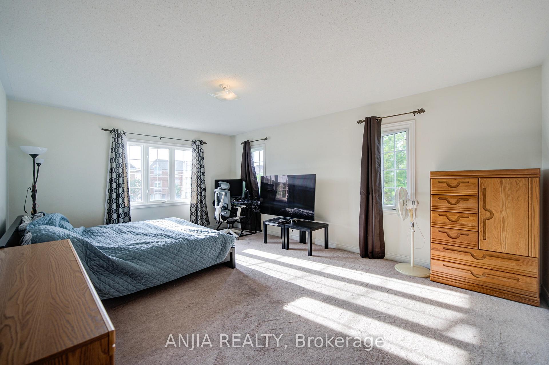 Photo 17 of 65 Staynor Crescent, Markham, Wismer — HOMEH