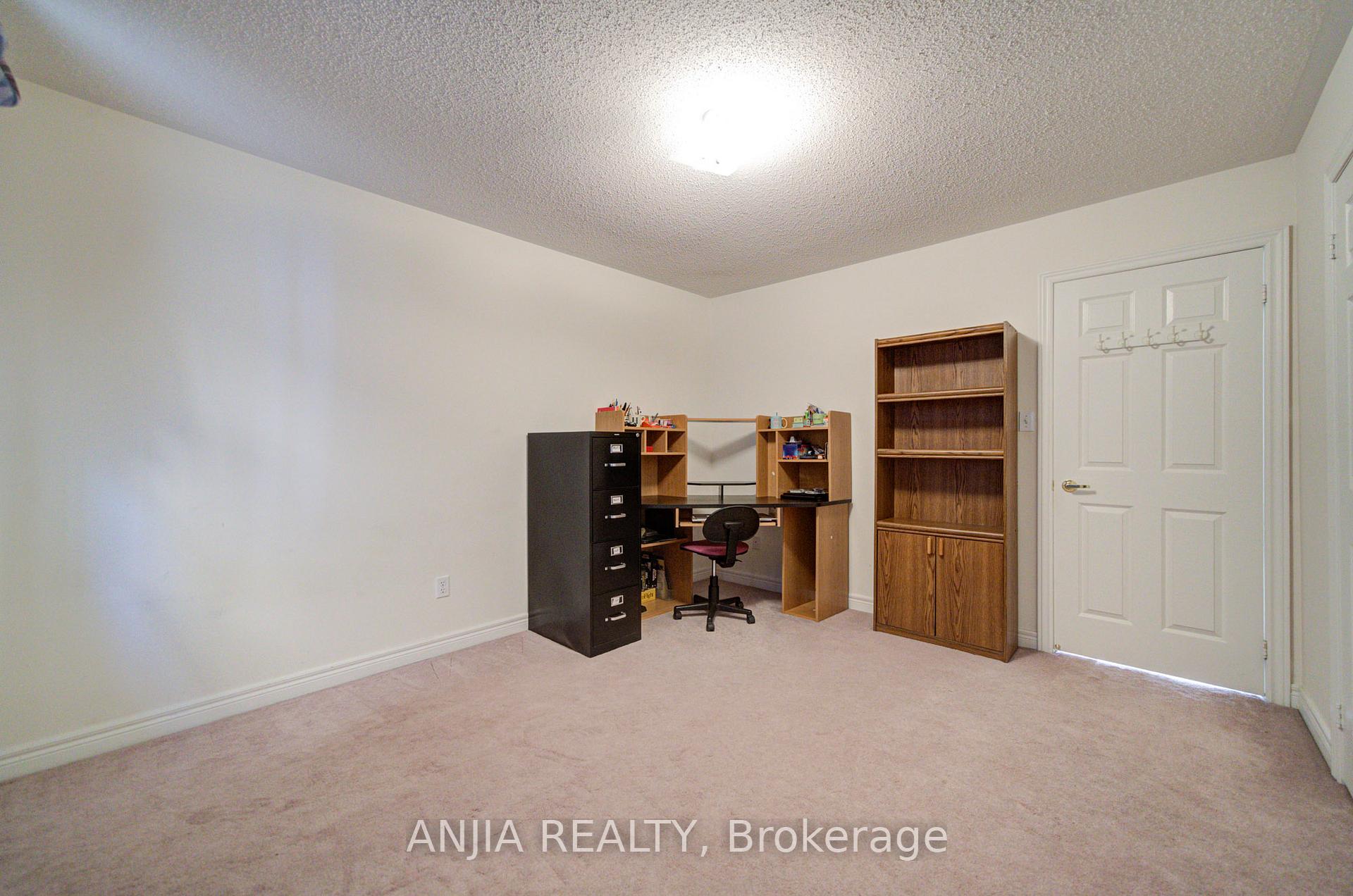 Photo 24 of 65 Staynor Crescent, Markham, Wismer — HOMEH