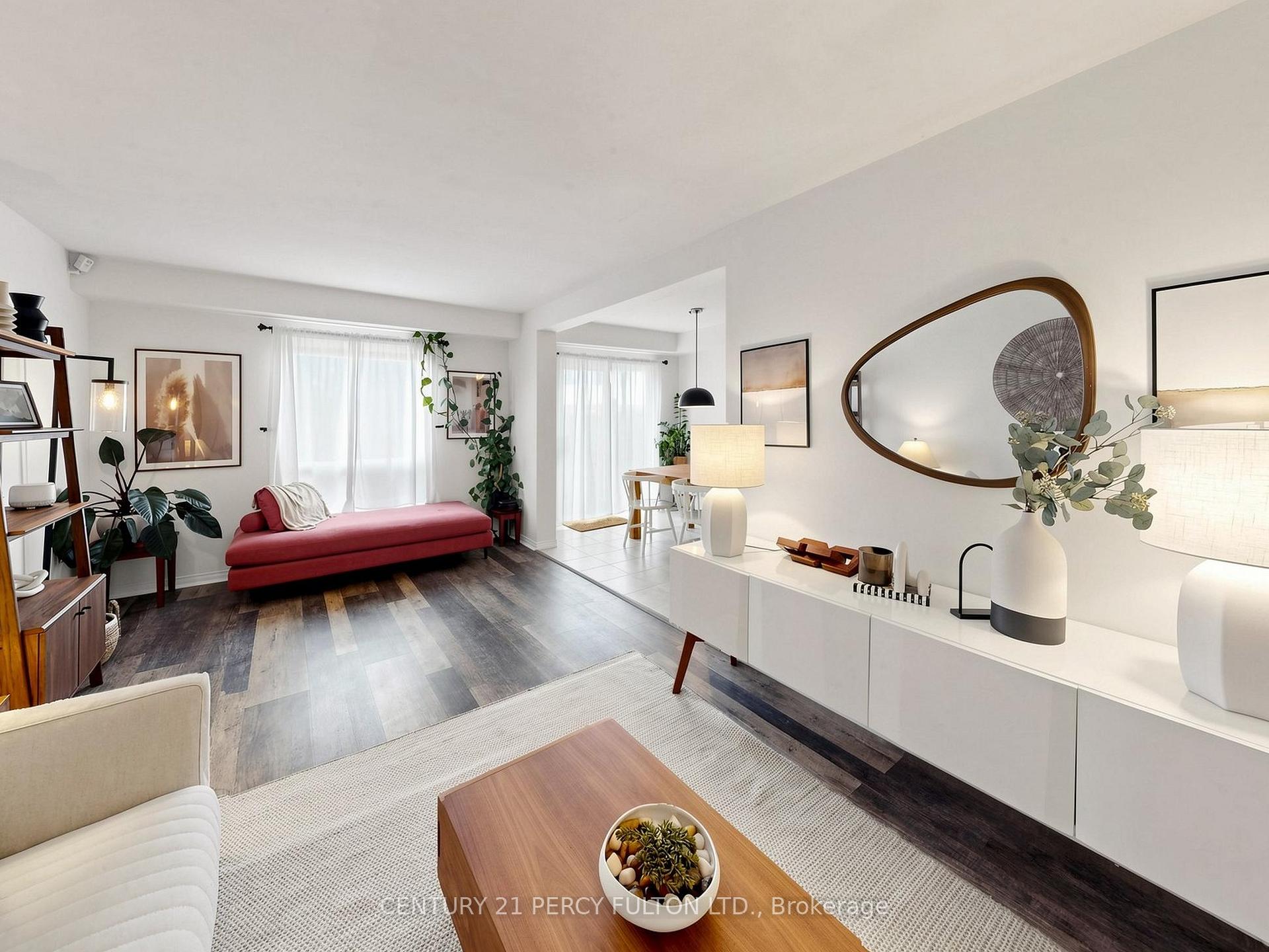 Photo 4 of 229 Dicenzo Drive, Hamilton, Ryckmans — HOMEH