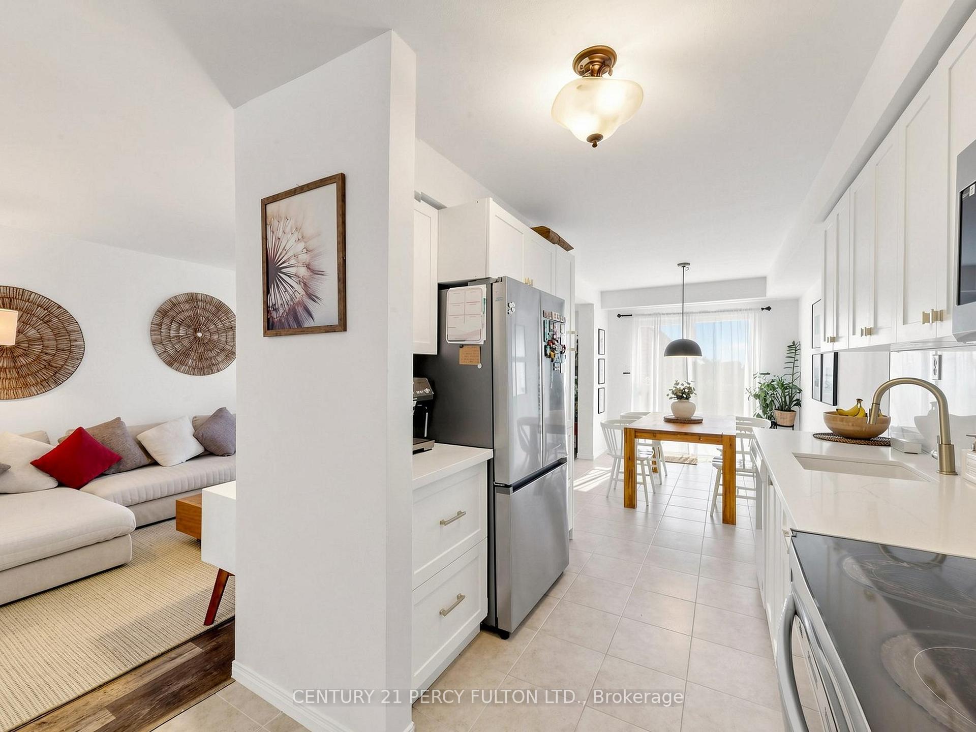 Photo 9 of 229 Dicenzo Drive, Hamilton, Ryckmans — HOMEH