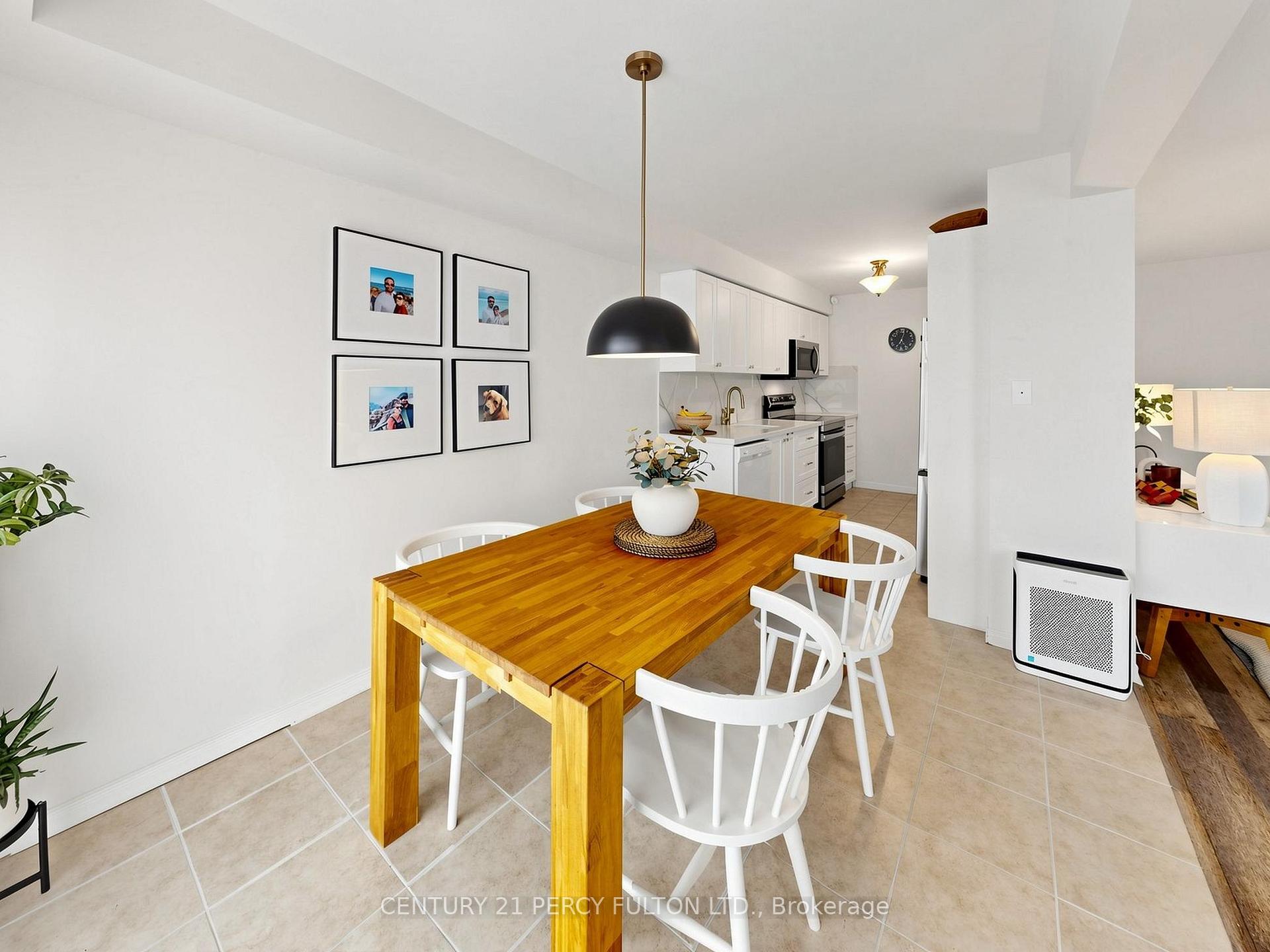 Photo 12 of 229 Dicenzo Drive, Hamilton, Ryckmans — HOMEH