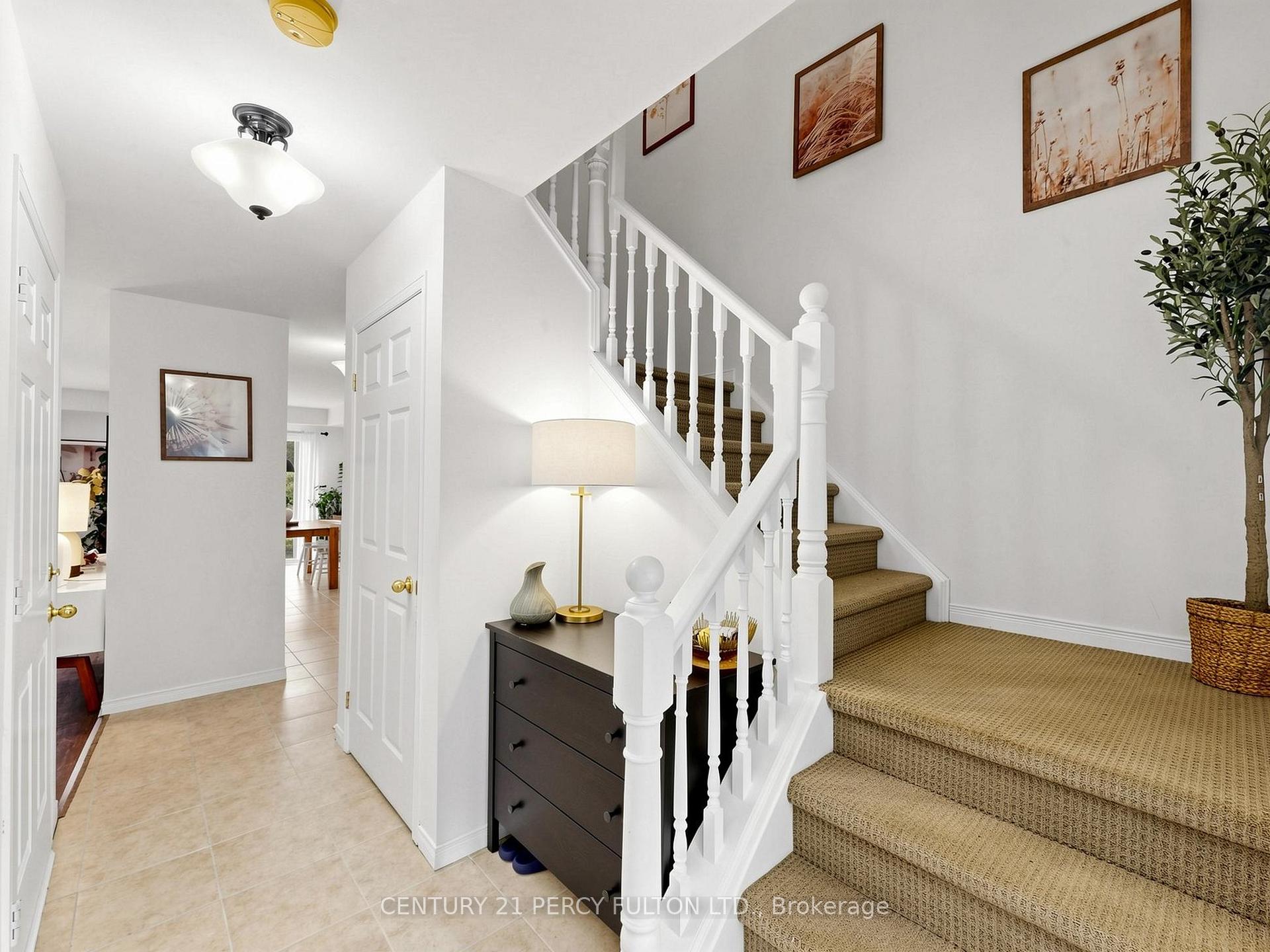 Photo 17 of 229 Dicenzo Drive, Hamilton, Ryckmans — HOMEH